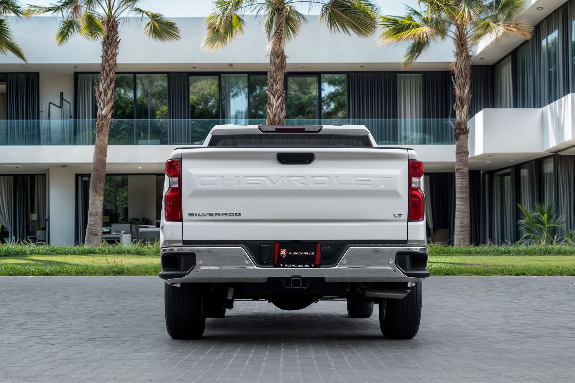 2024 Chevrolet Silverado photo 5
