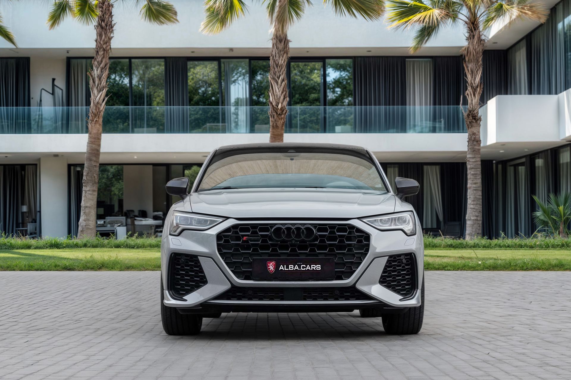 2023 Audi RSQ3 photo 4