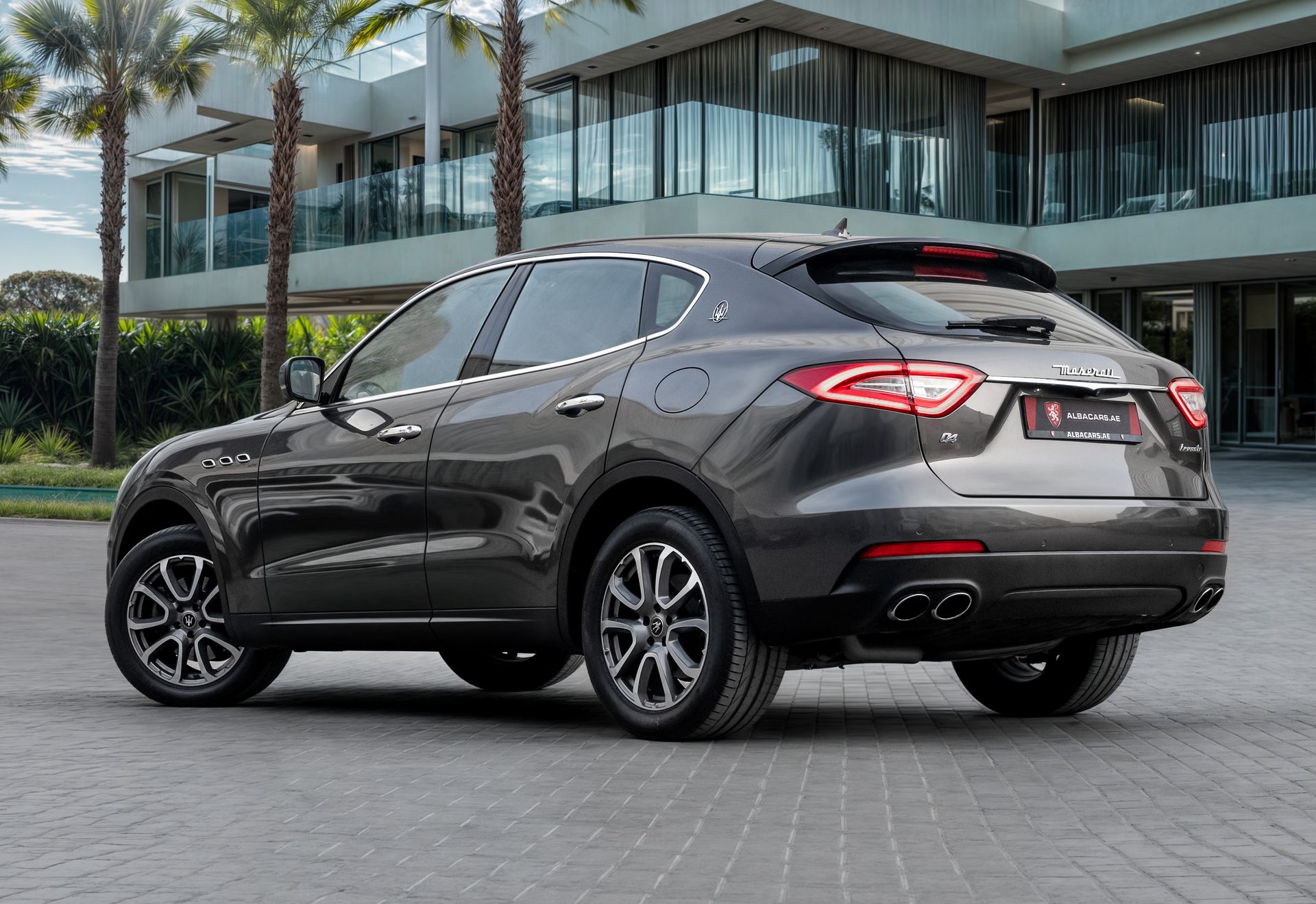 2020 Maserati Levante photo 3