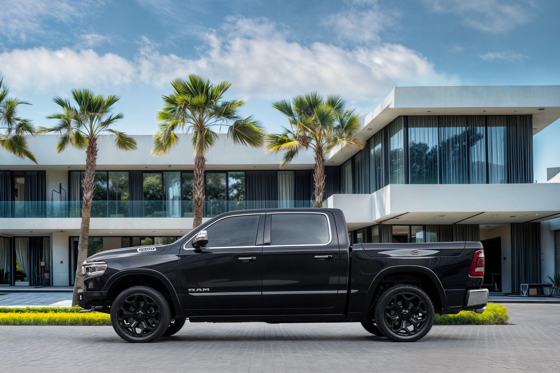 2022 Ram 1500 photo 2