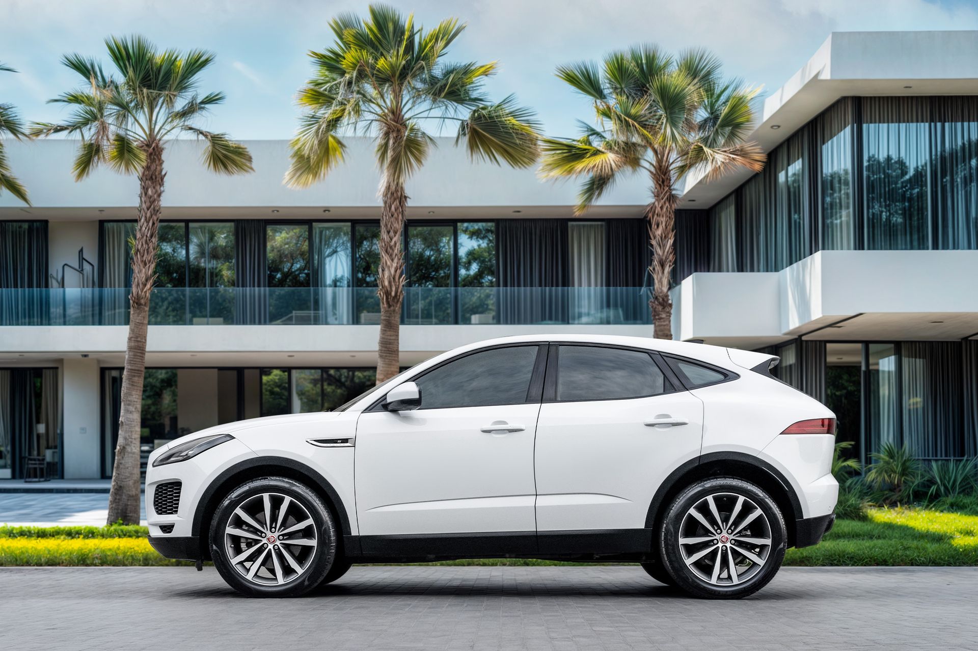 2020 Jaguar E-Pace photo 2