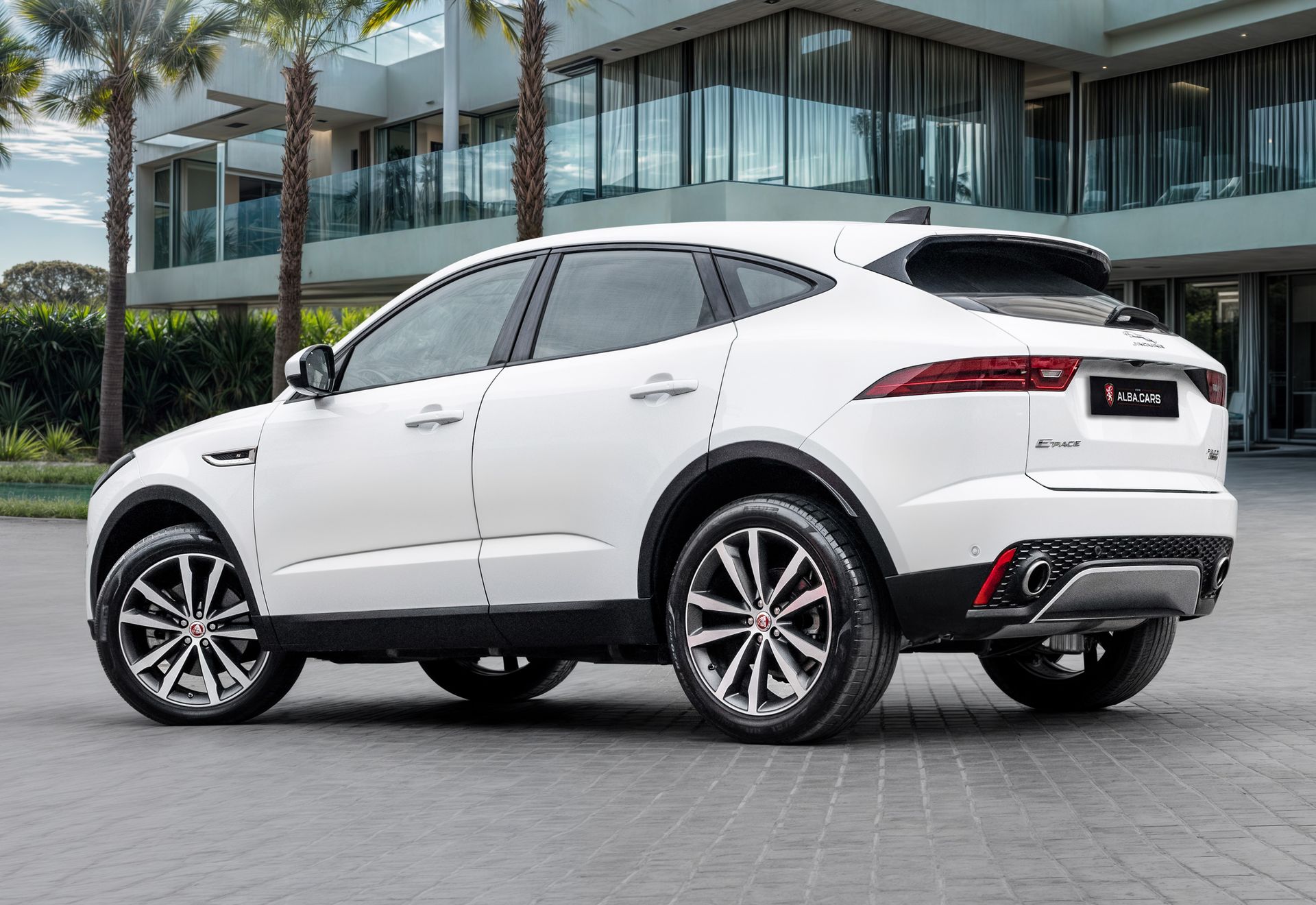 2020 Jaguar E-Pace photo 3