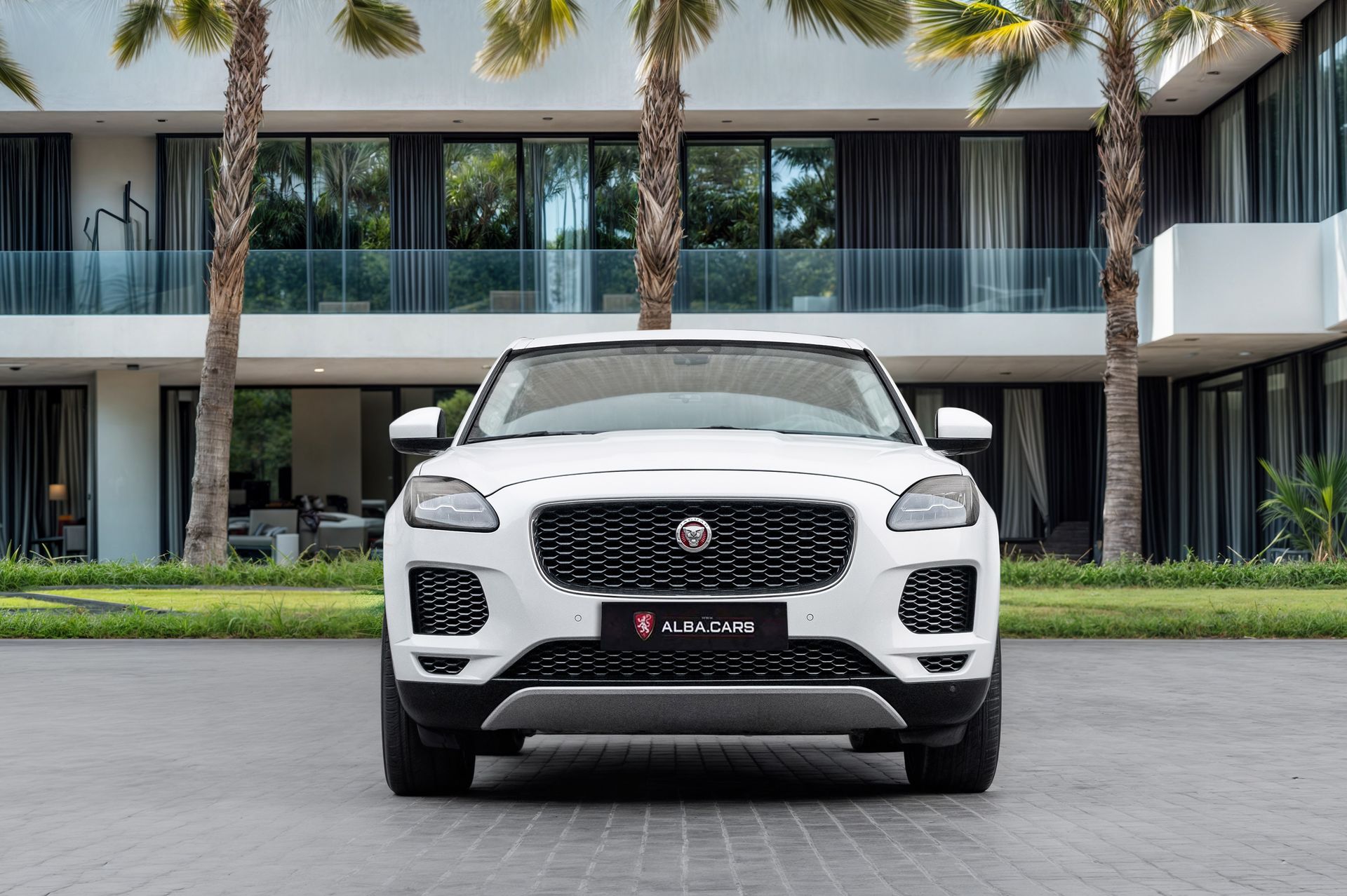 2020 Jaguar E-Pace photo 4