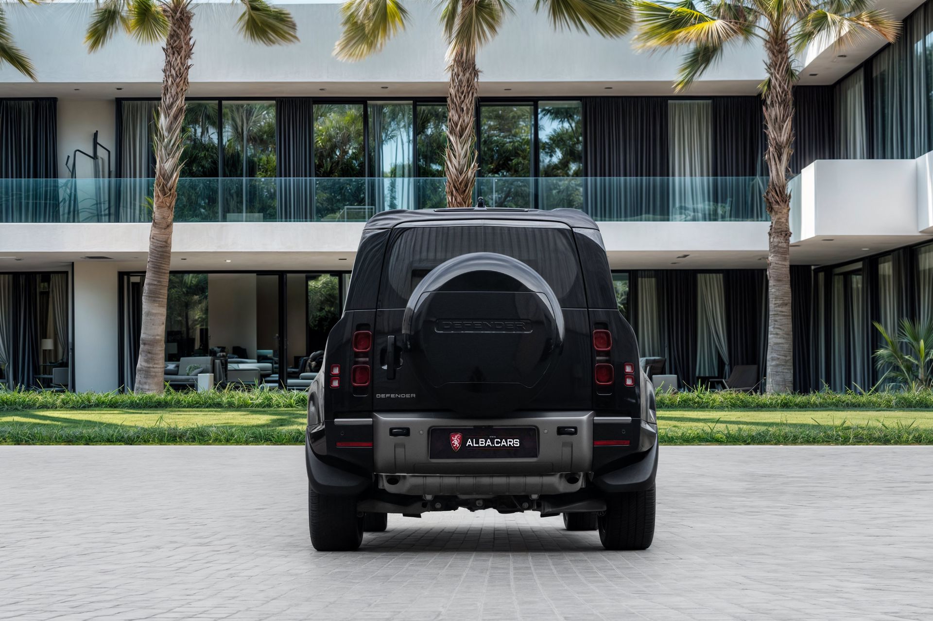 2025 Land Rover Defender photo 5