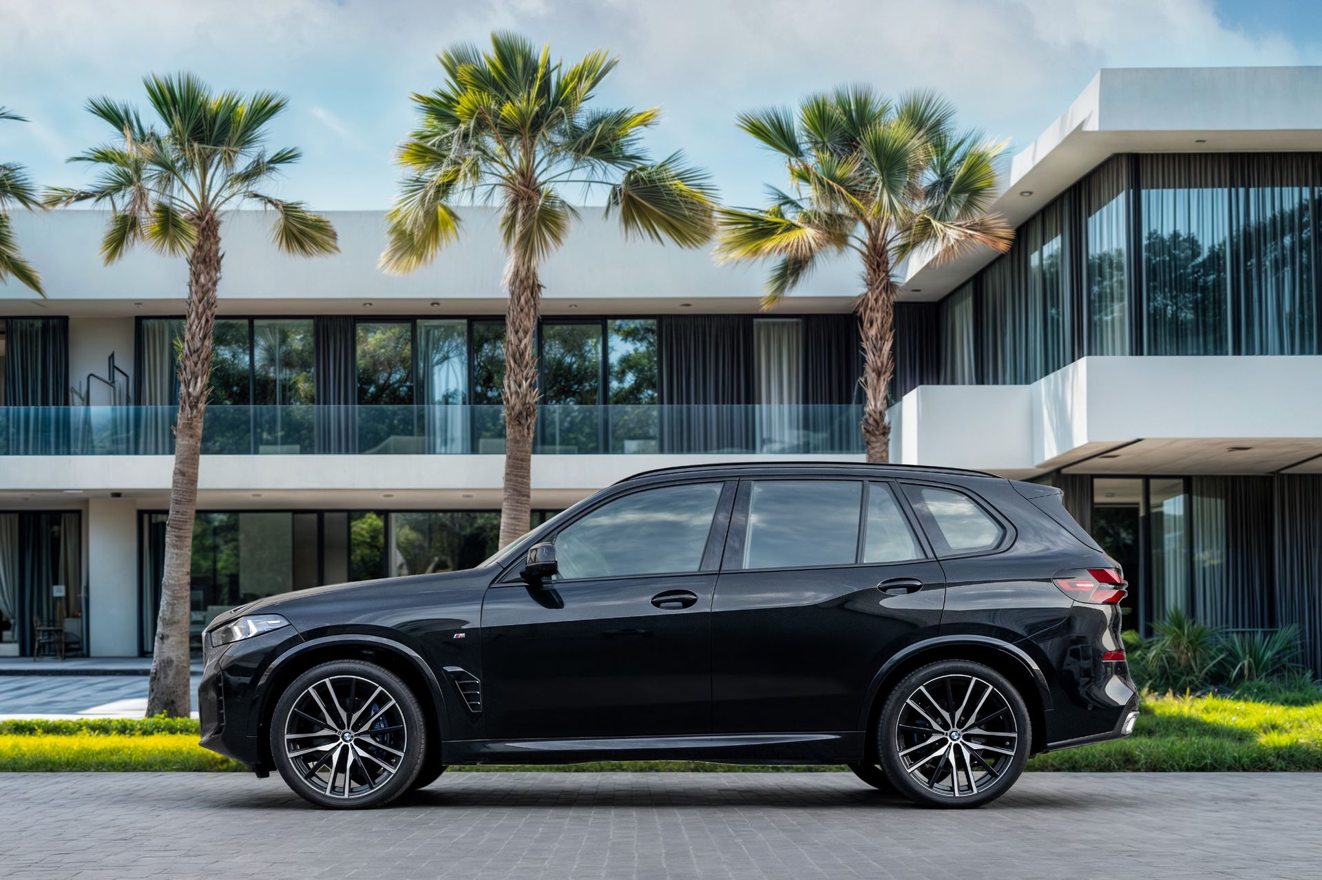 2025 BMW X5 photo 2