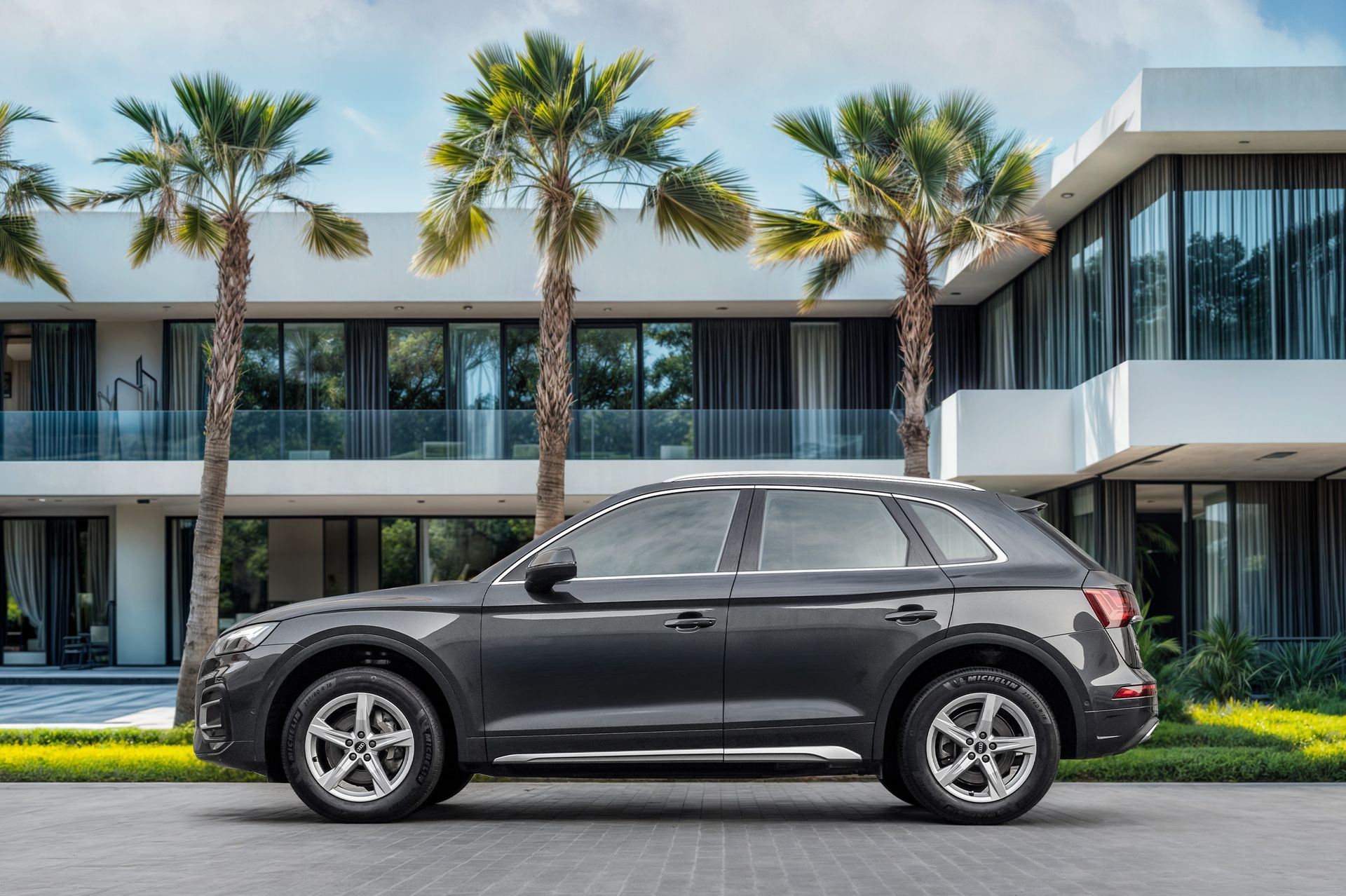 2022 Audi Q5 photo 2
