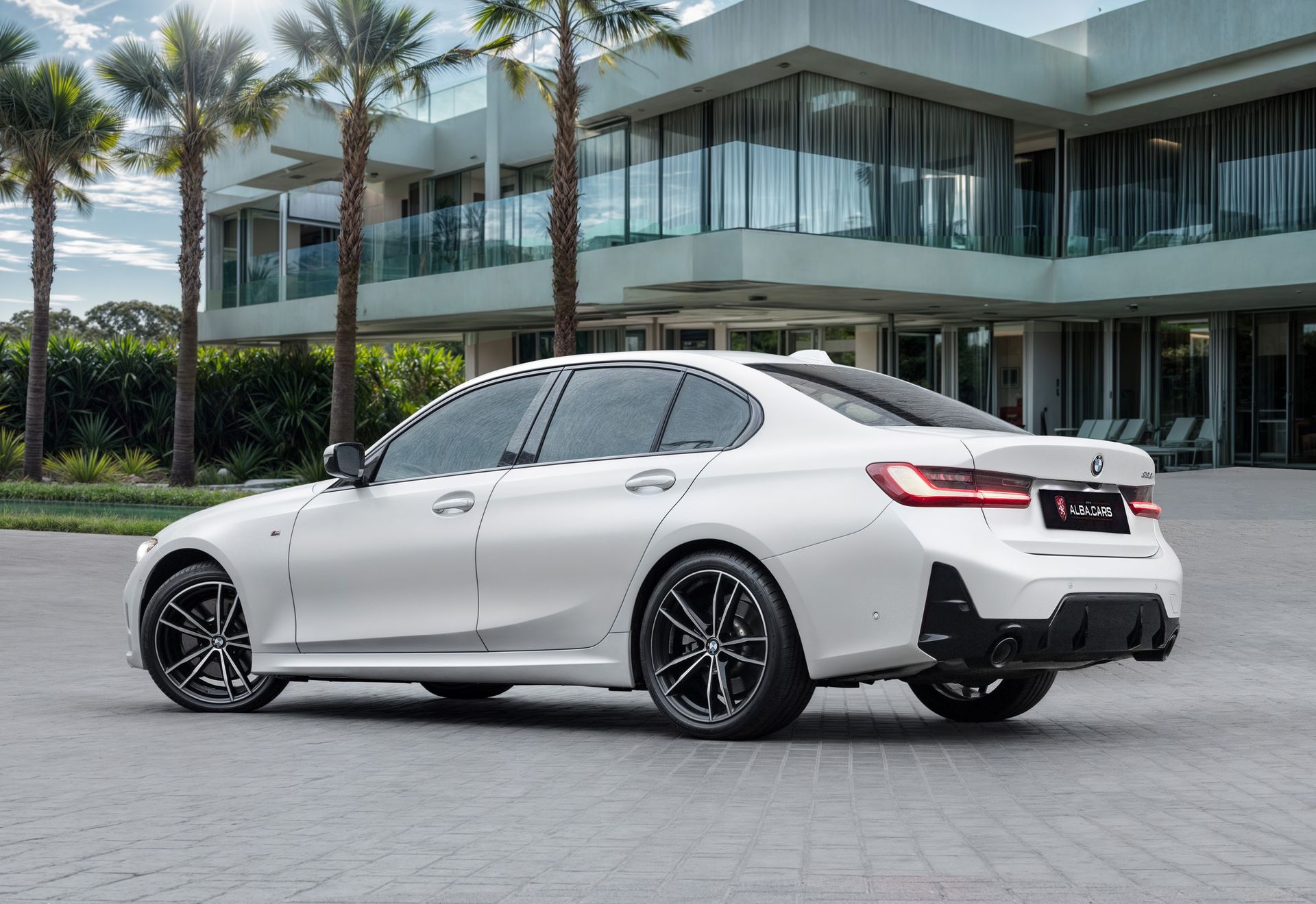 2023 BMW 3 Series photo 3