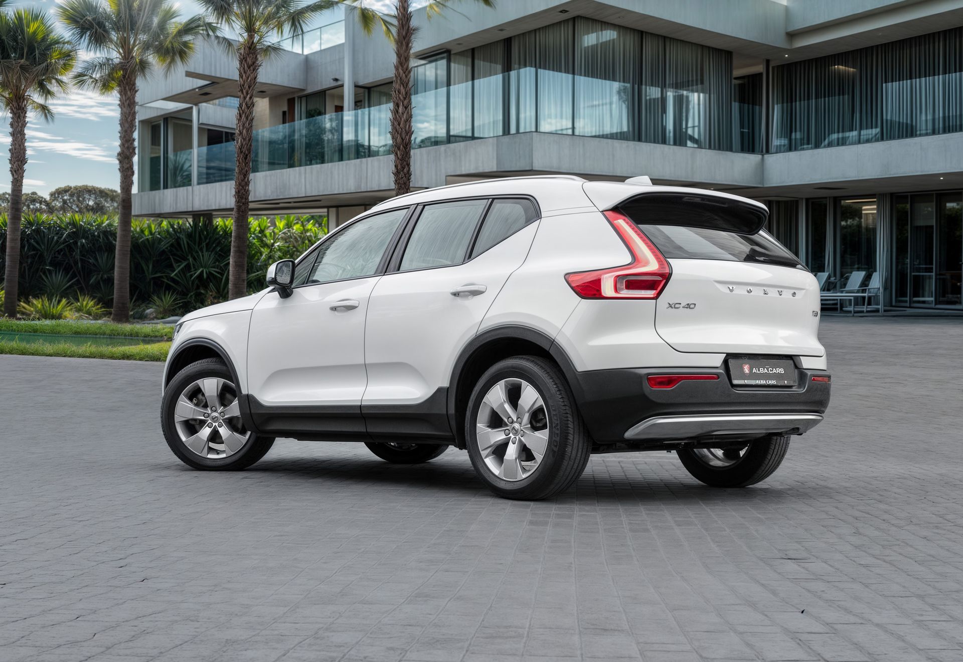 2020 Volvo XC40 photo 3