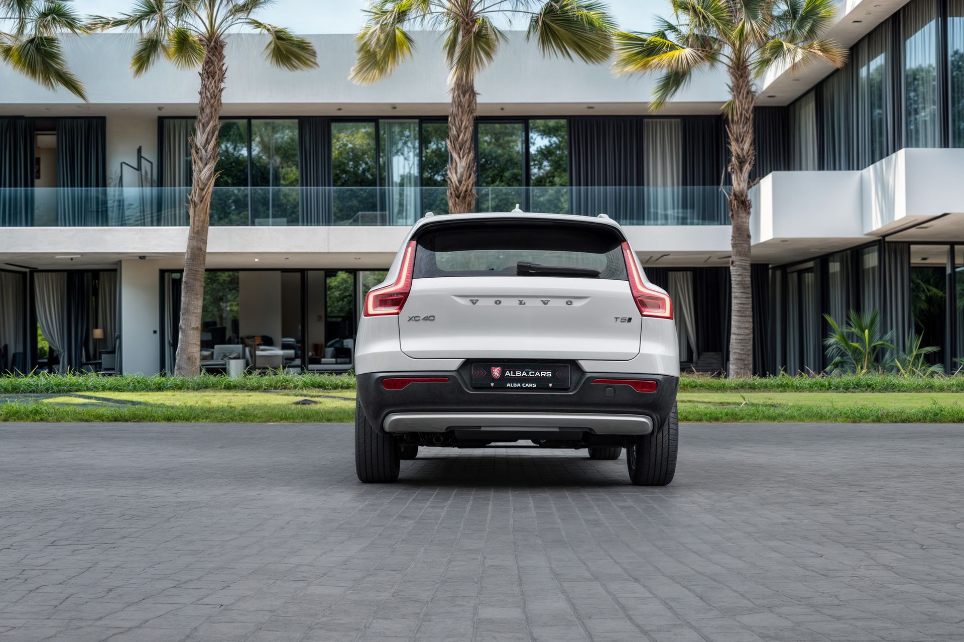 2020 Volvo XC40 photo 5