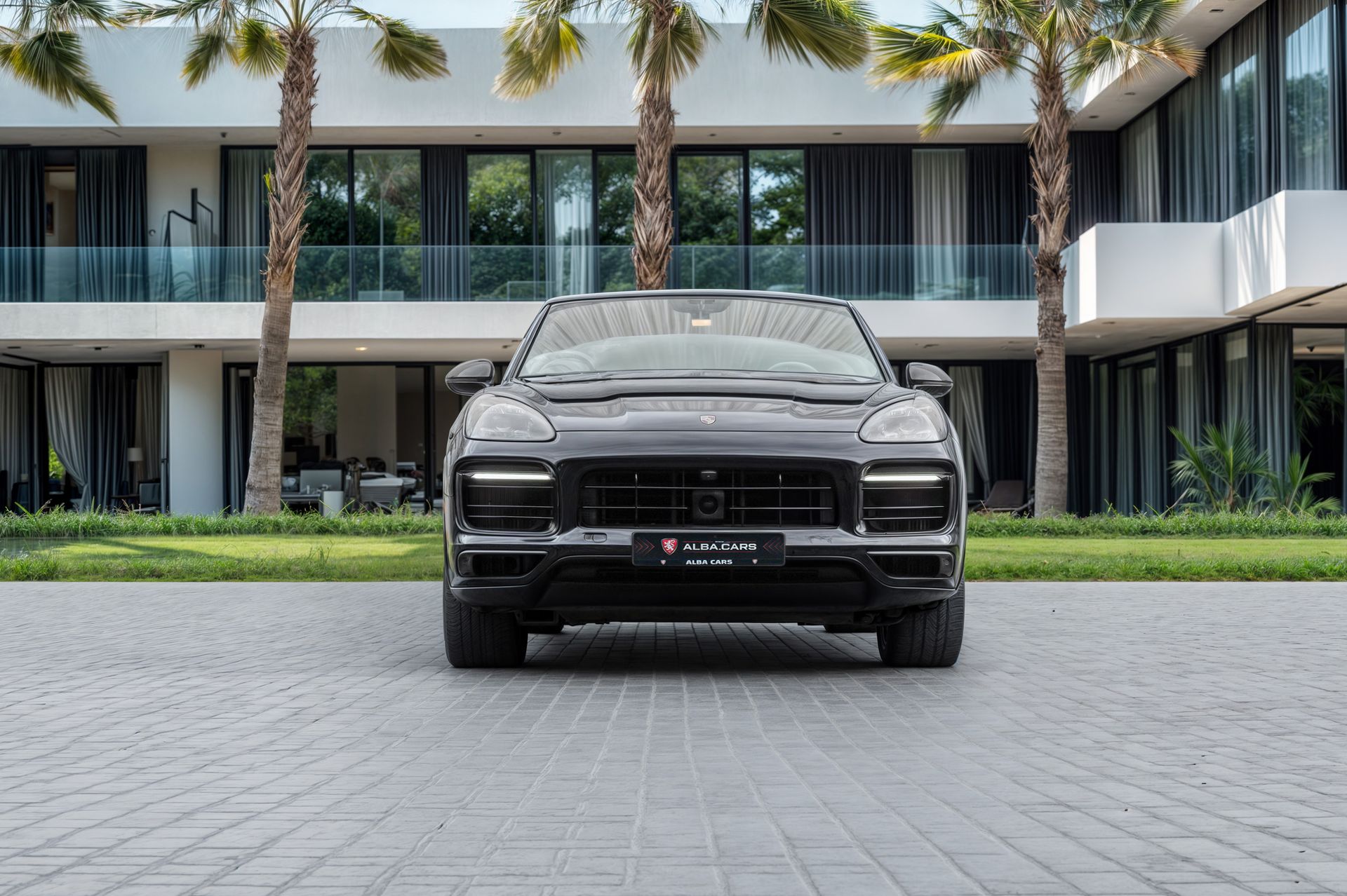2023 Porsche Cayenne photo 4