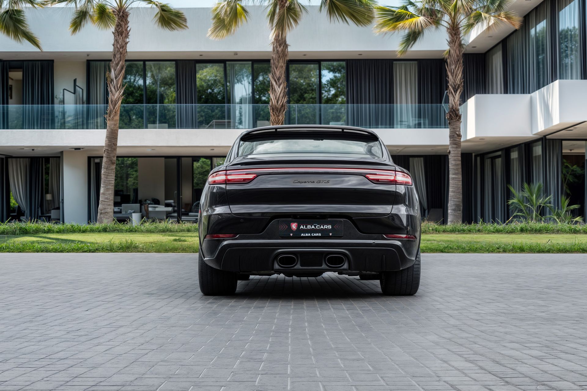 2023 Porsche Cayenne photo 5