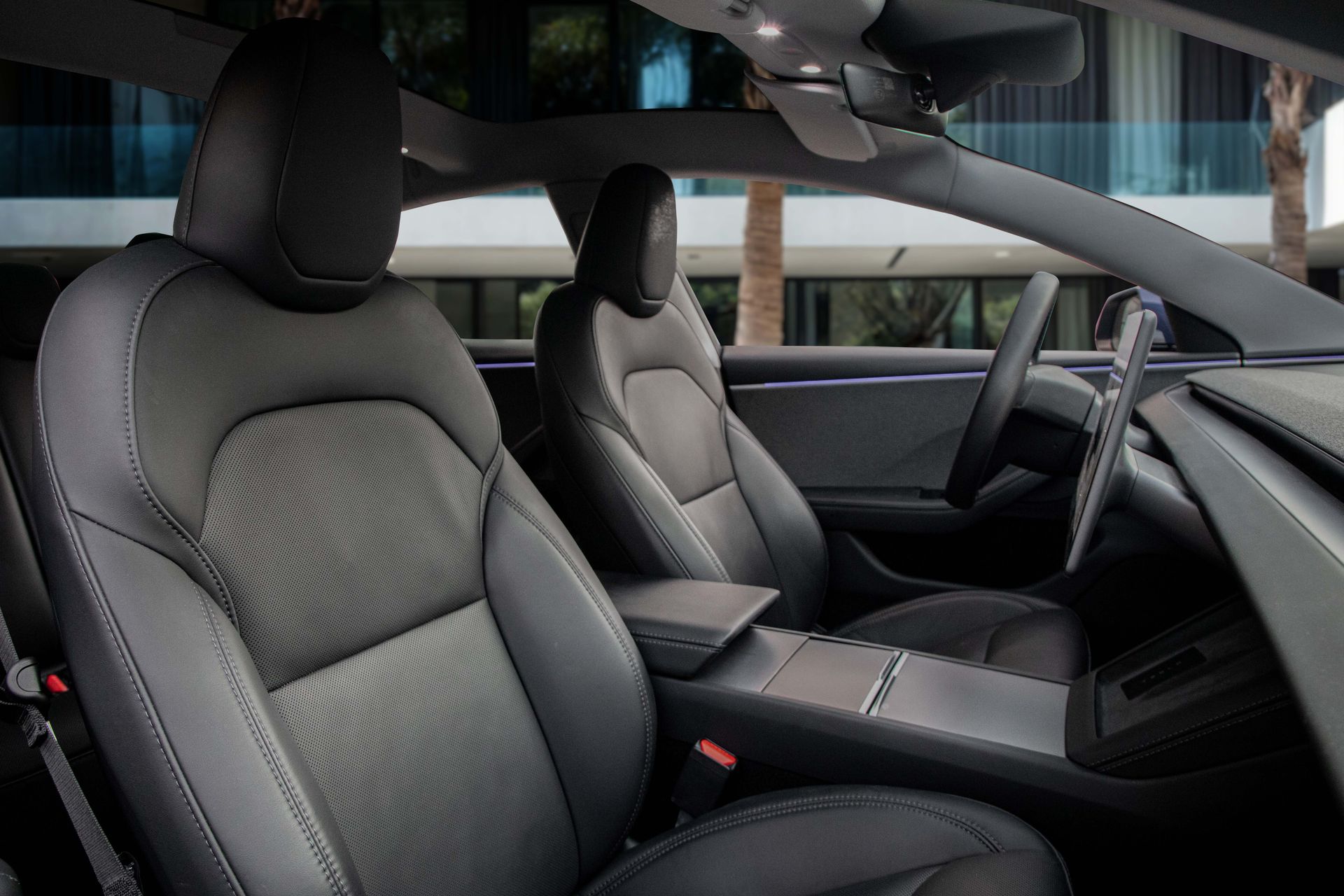 2024 Tesla Model 3 photo 5