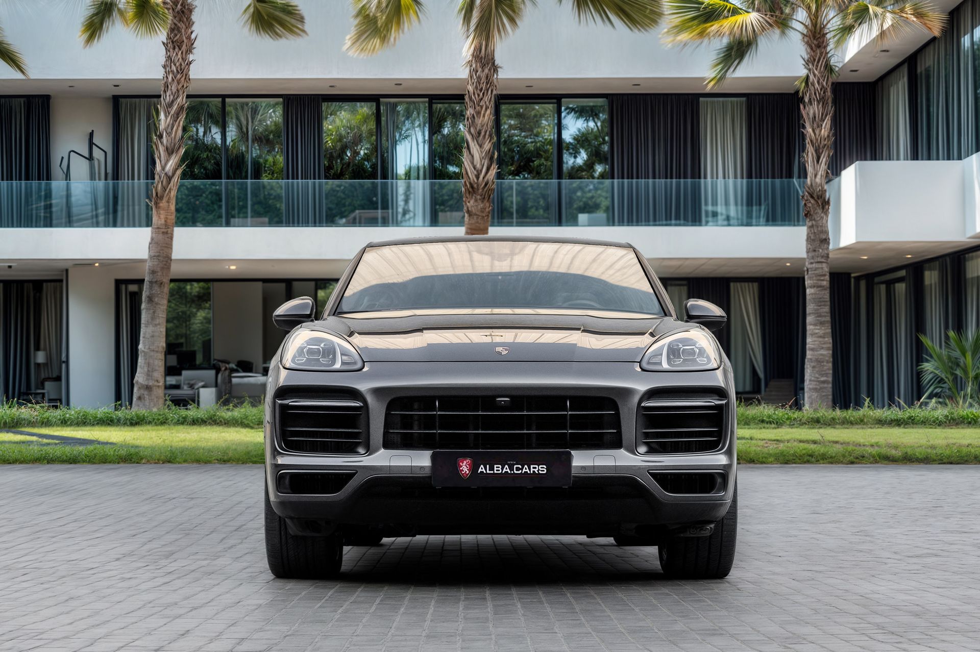 2023 Porsche Cayenne photo 4