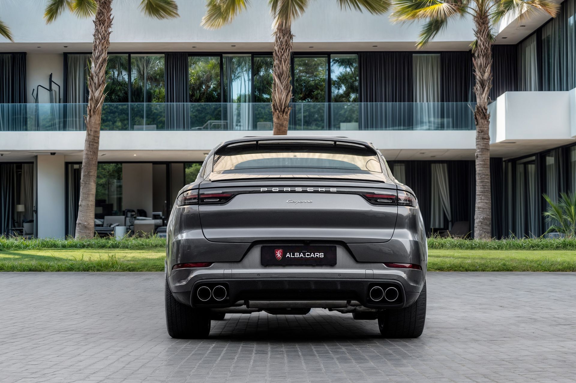 2023 Porsche Cayenne photo 5