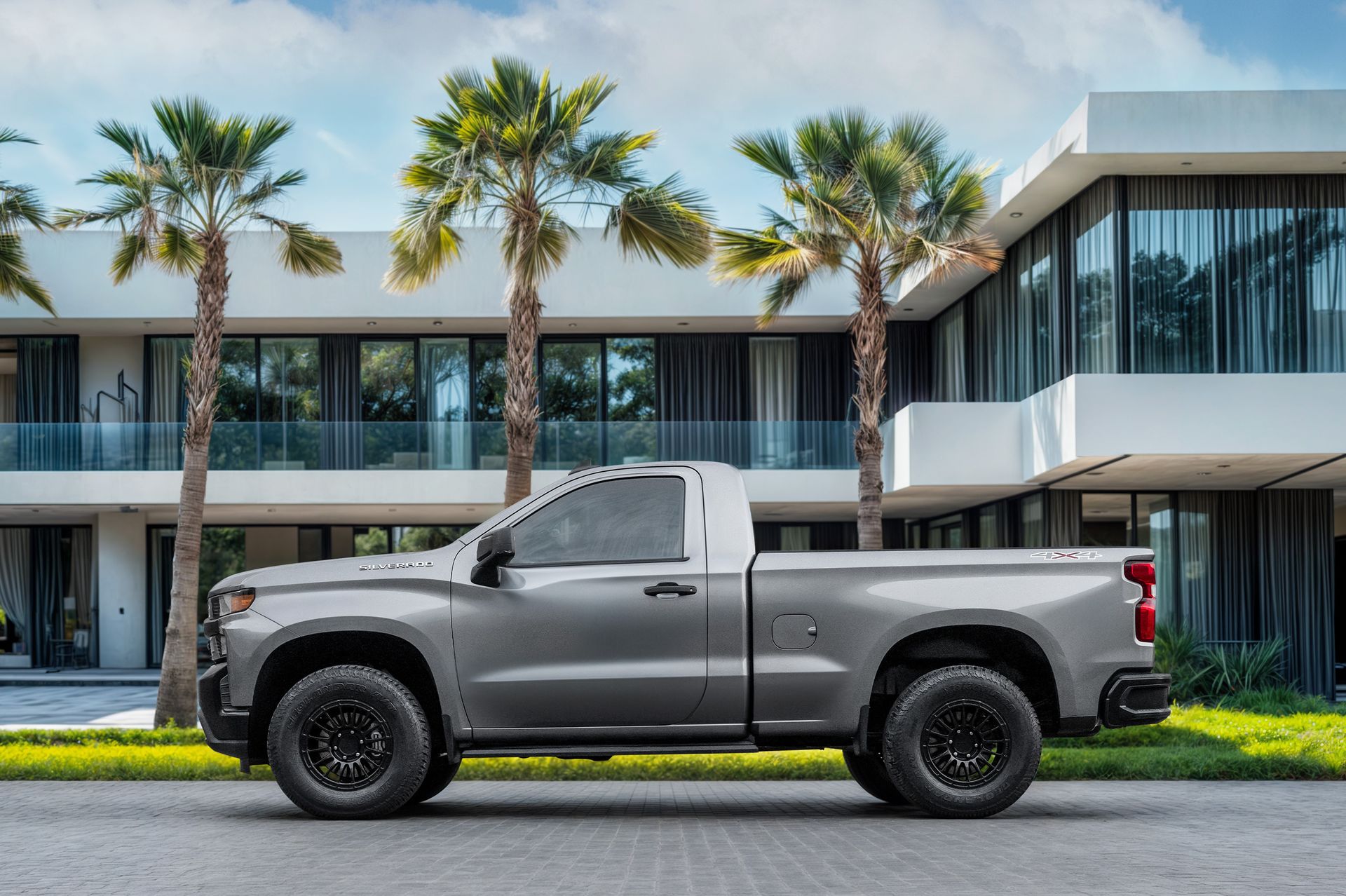2022 Chevrolet Silverado photo 2
