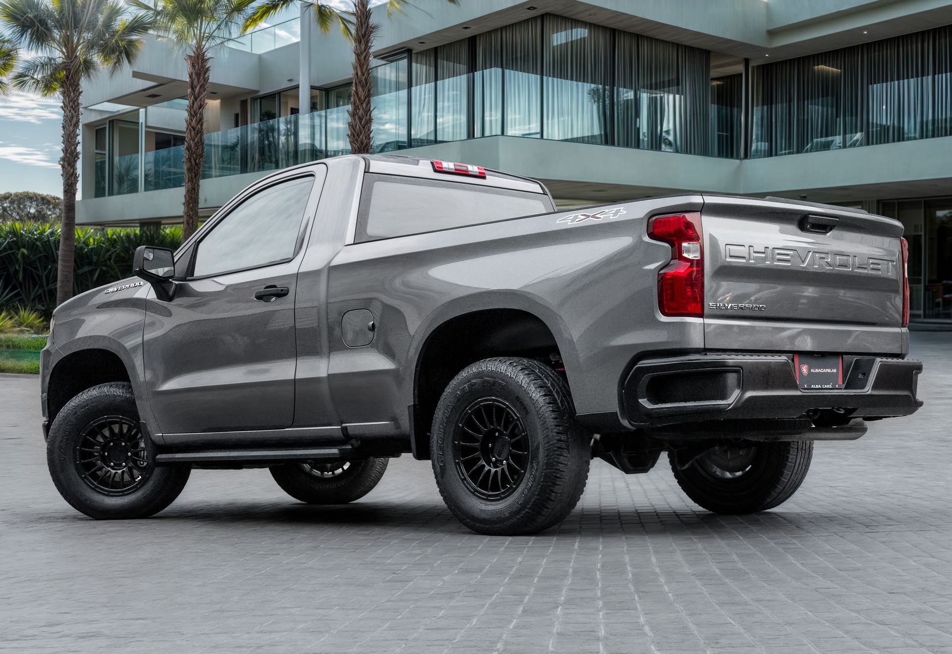 2022 Chevrolet Silverado photo 3