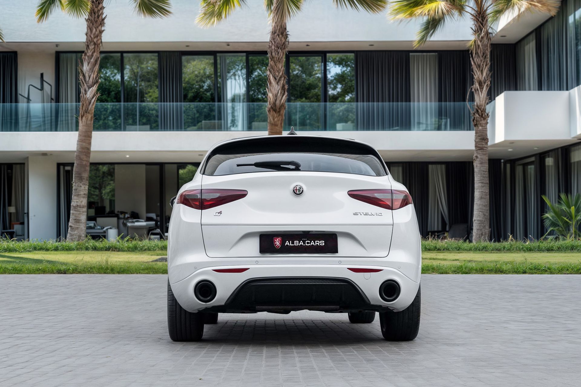 2023 Alfa Romeo Stelvio photo 5