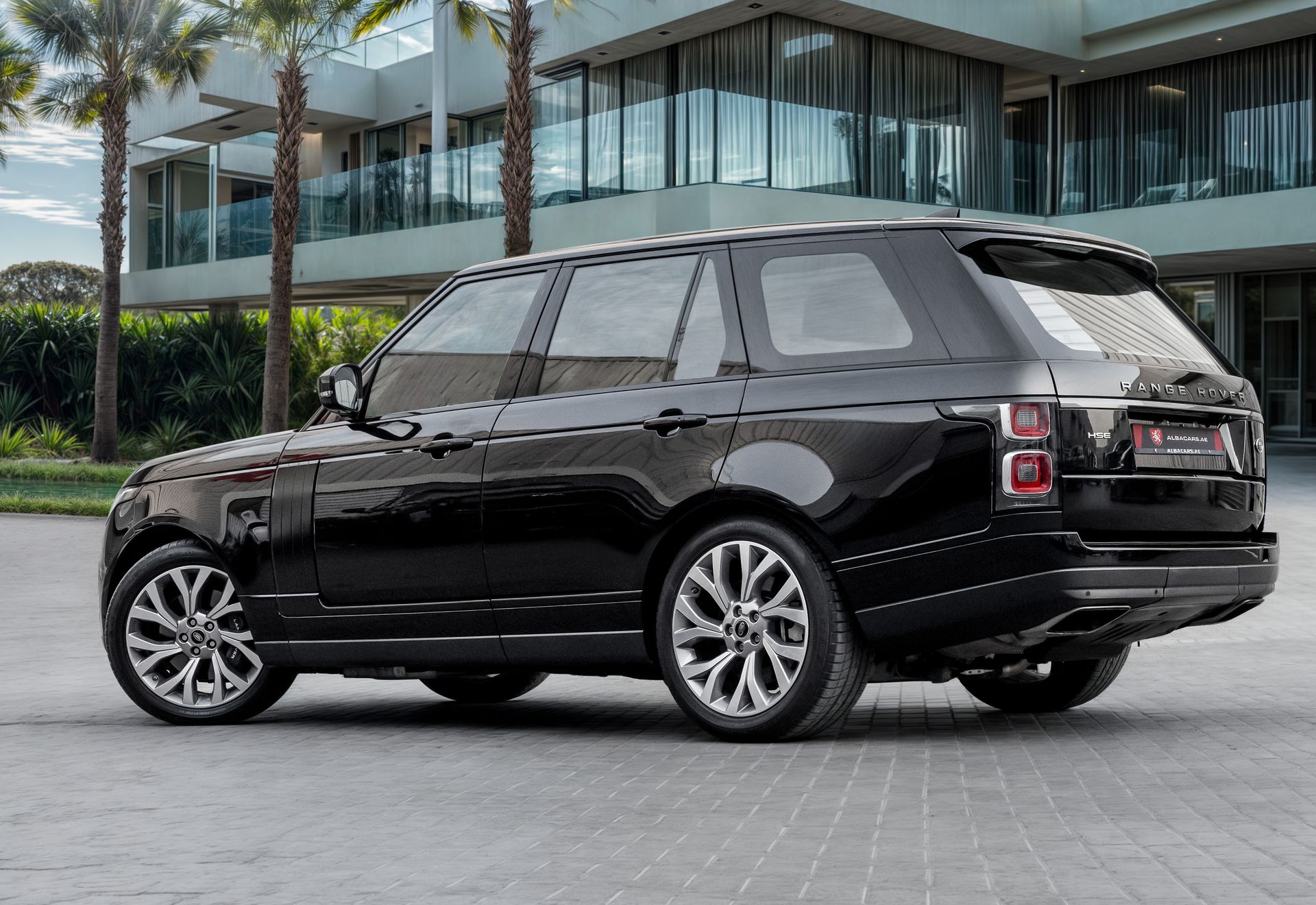 2020 Land Rover Range Rover HSE photo 3