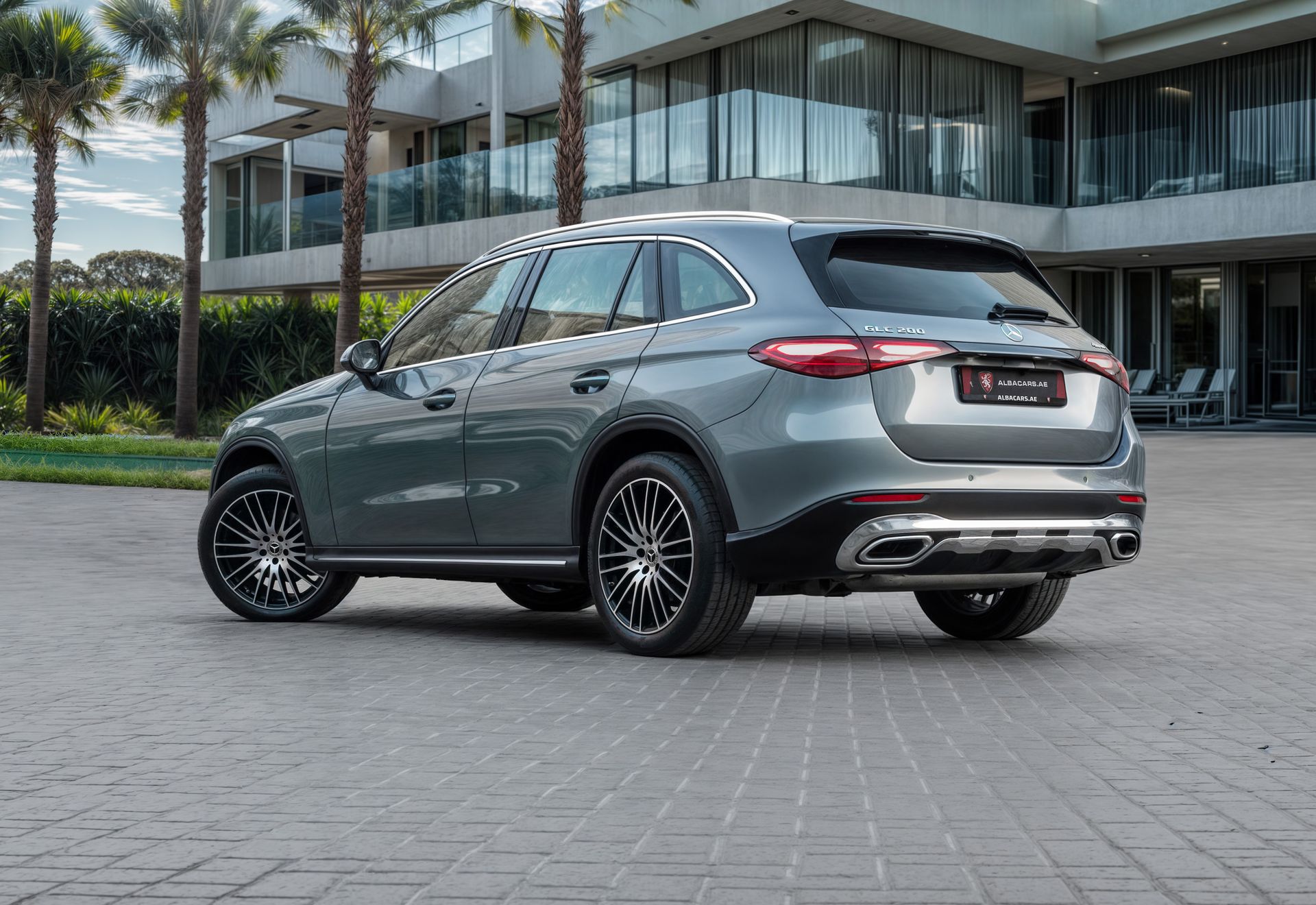 2025 Mercedes-Benz GLC photo 3