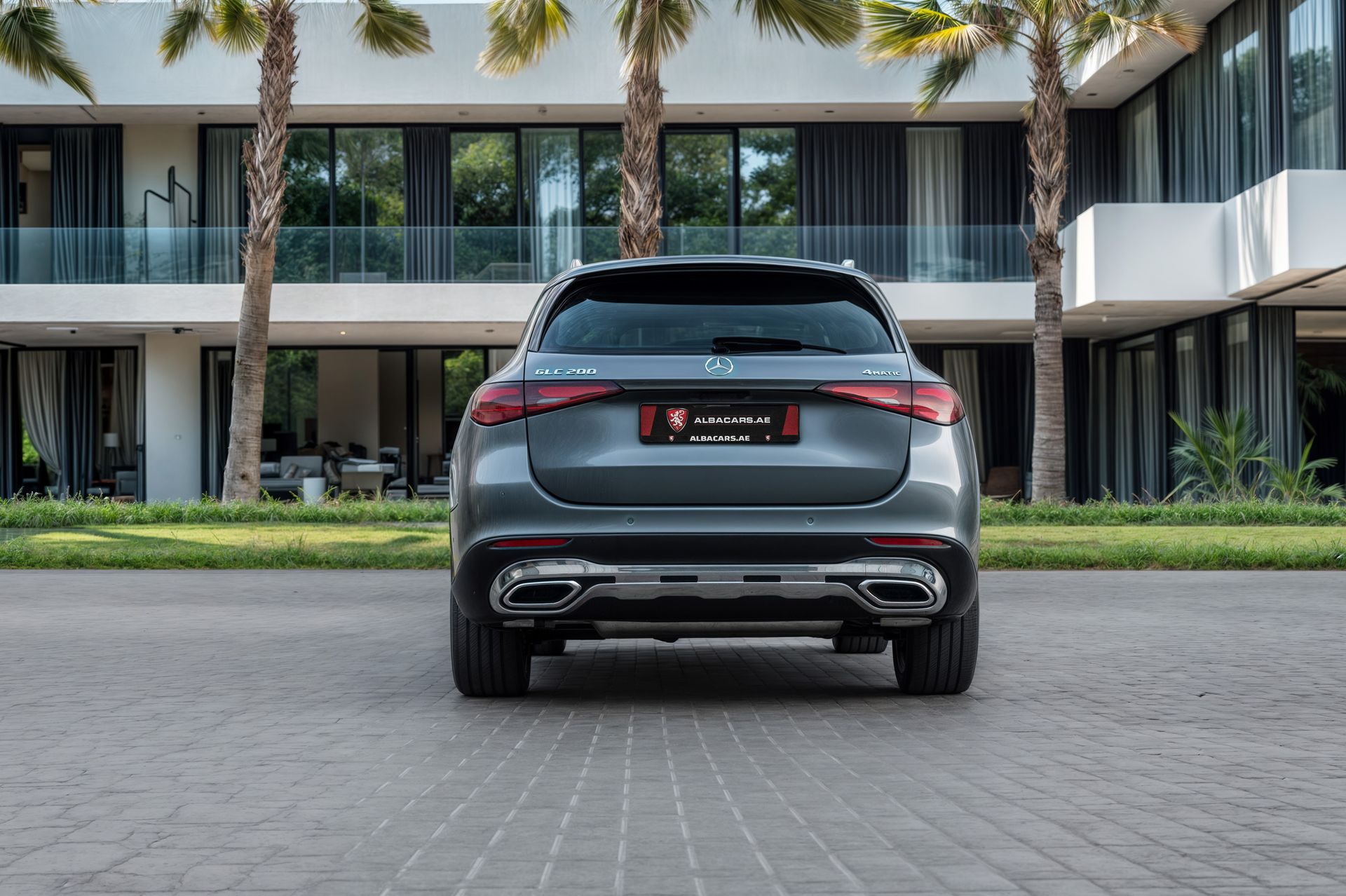 2025 Mercedes-Benz GLC photo 5