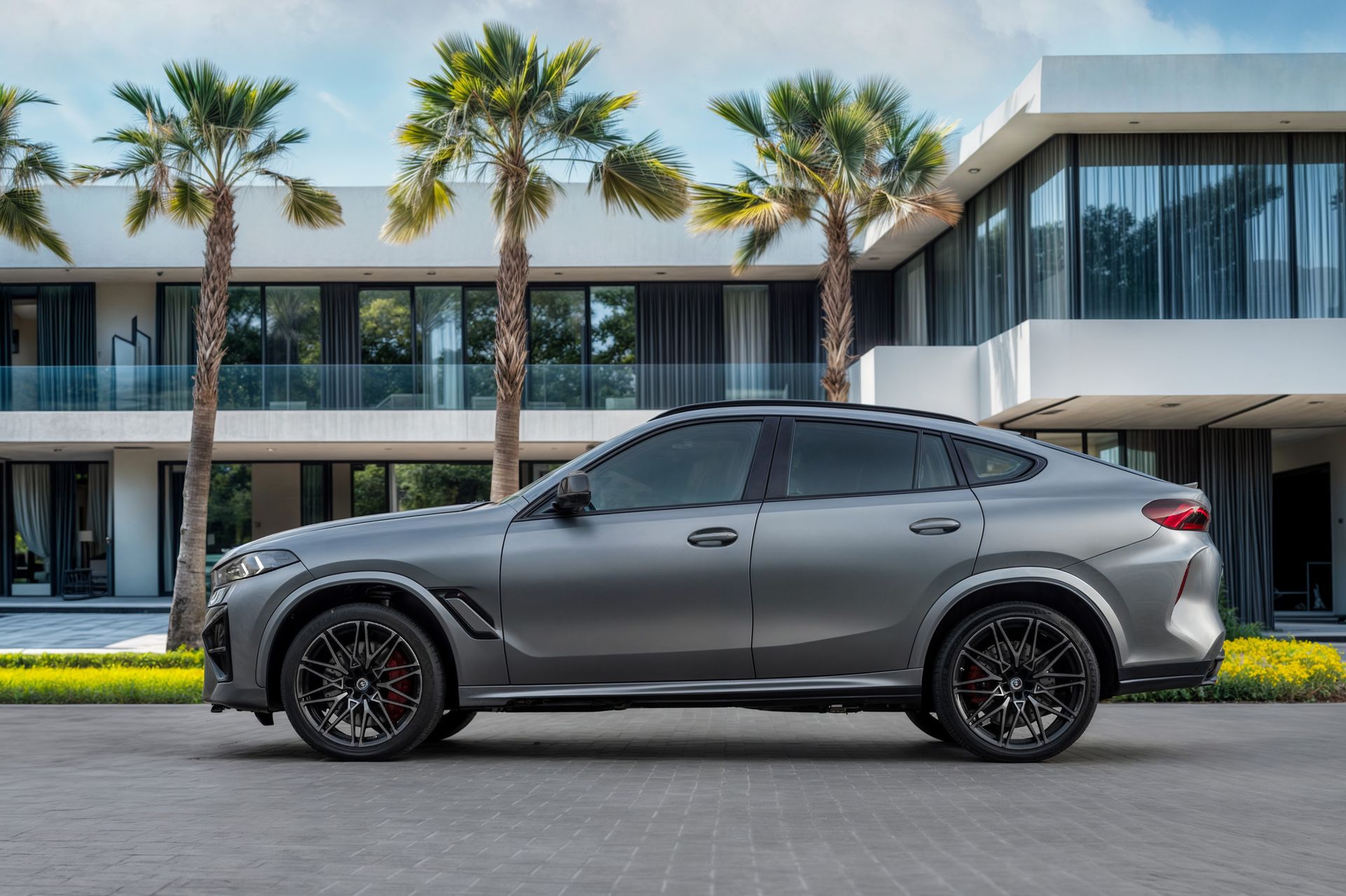 2024 BMW X6 photo 2
