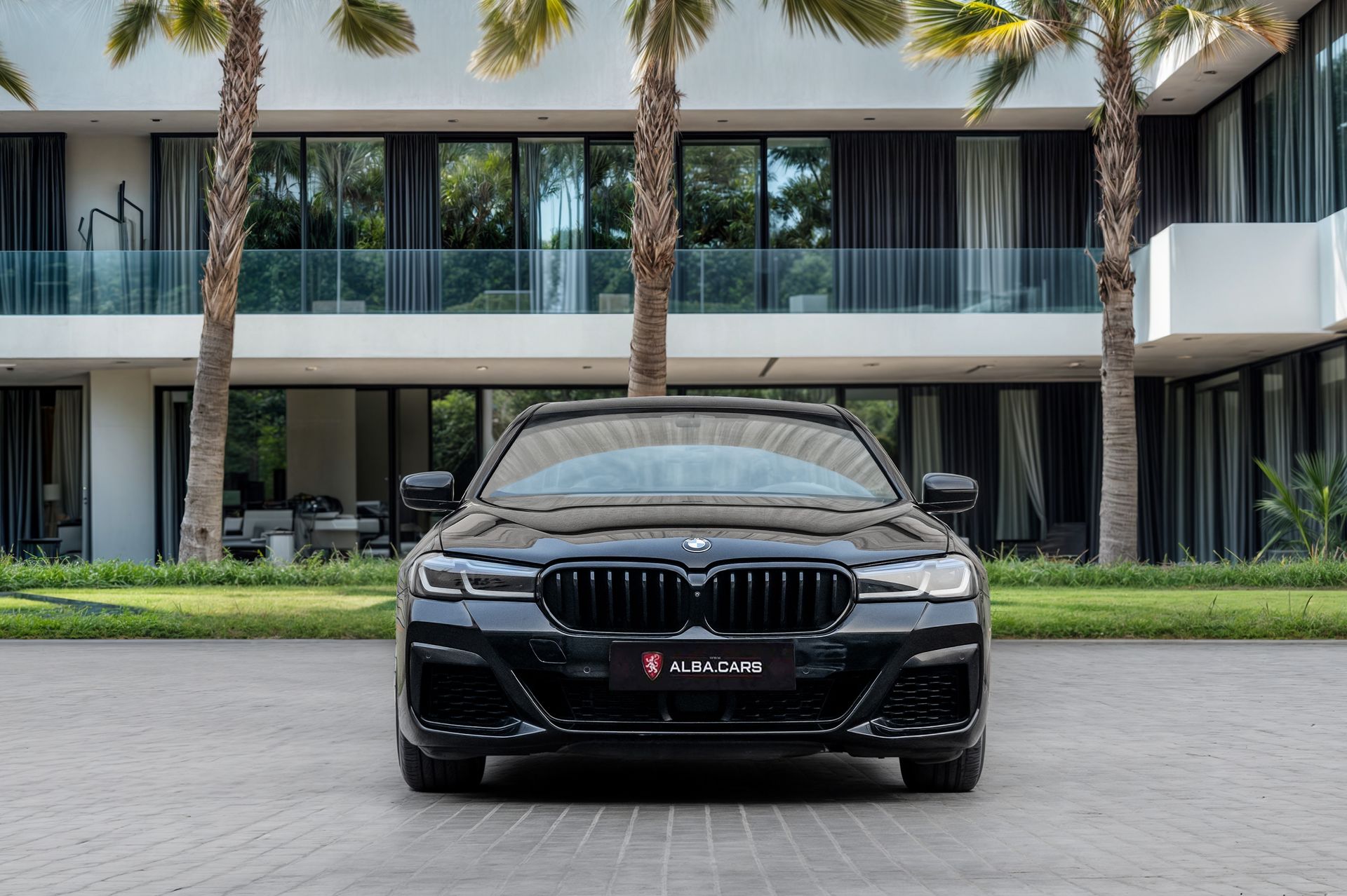 2022 BMW 5 Series photo 4