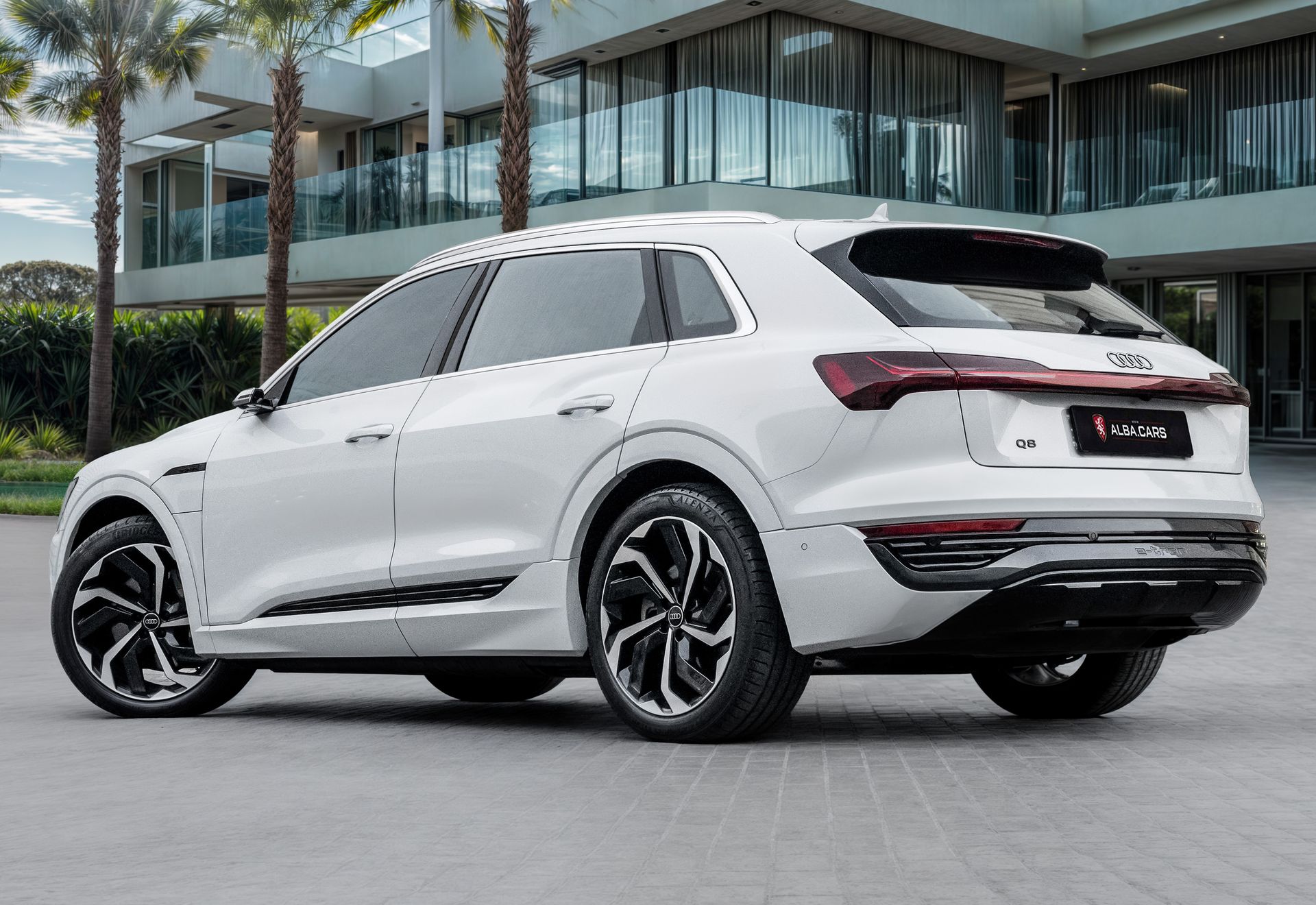 2024 Audi Q8 photo 3