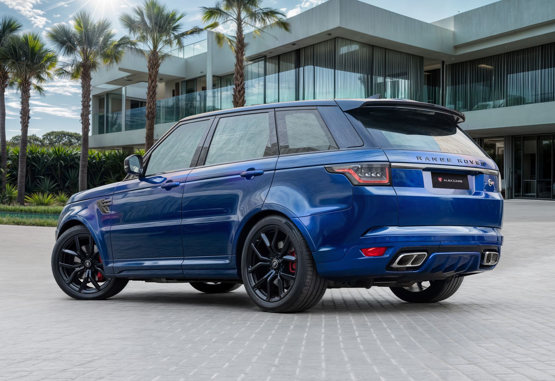 2020 Land Rover Range Rover Sport SVR photo 3