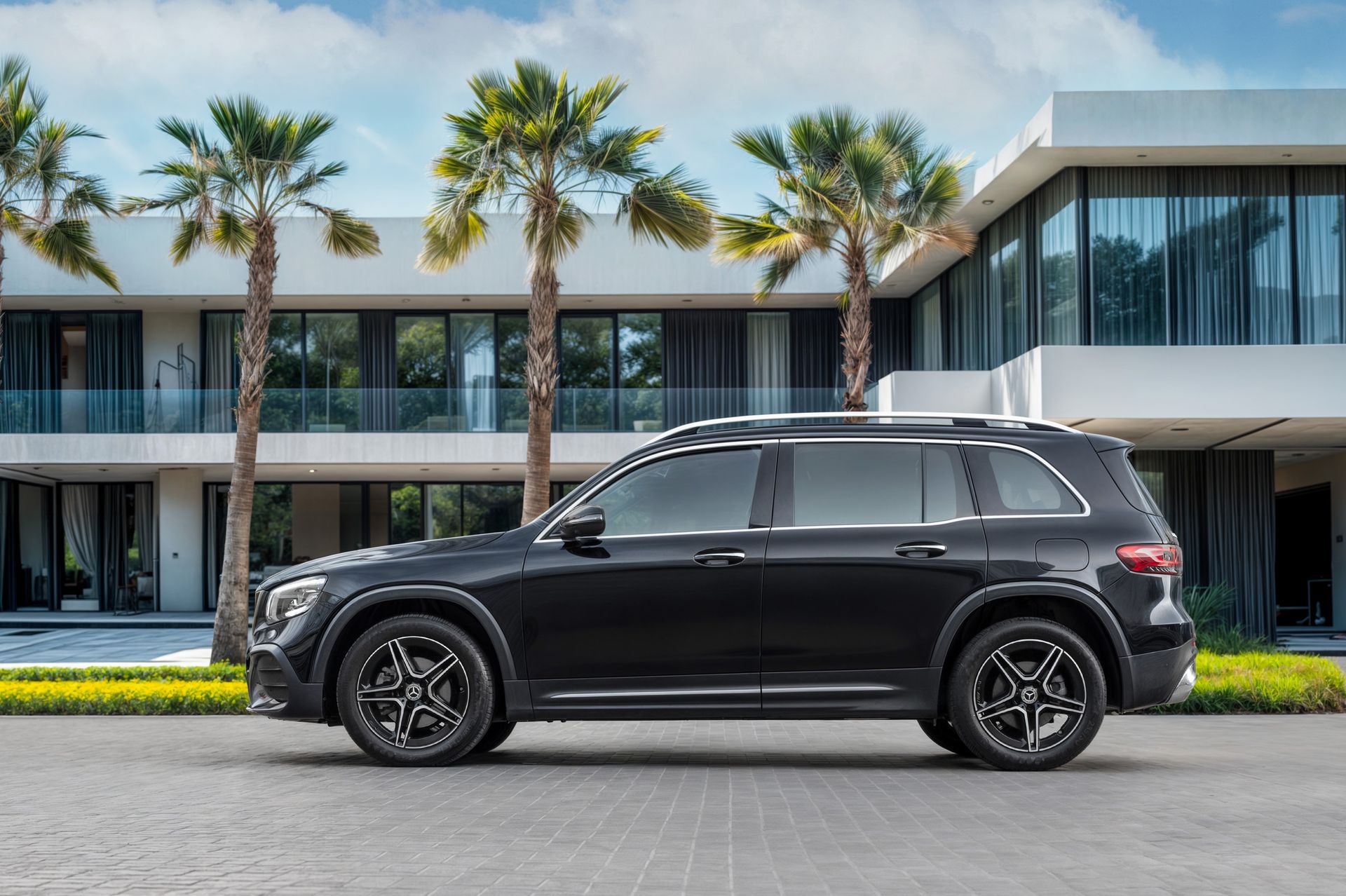 2022 Mercedes-Benz GLB photo 2