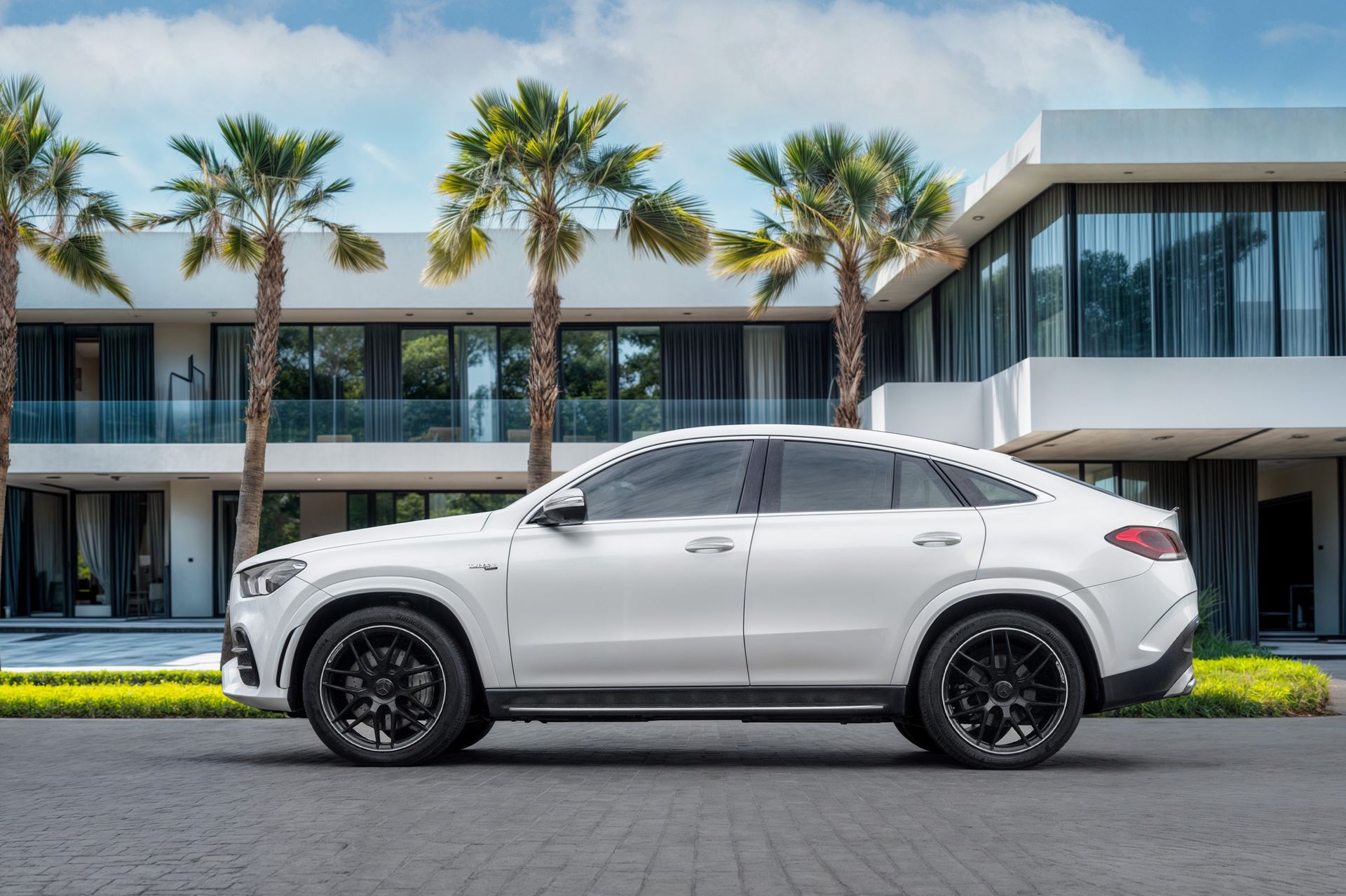 2022 Mercedes-Benz GLE photo 2