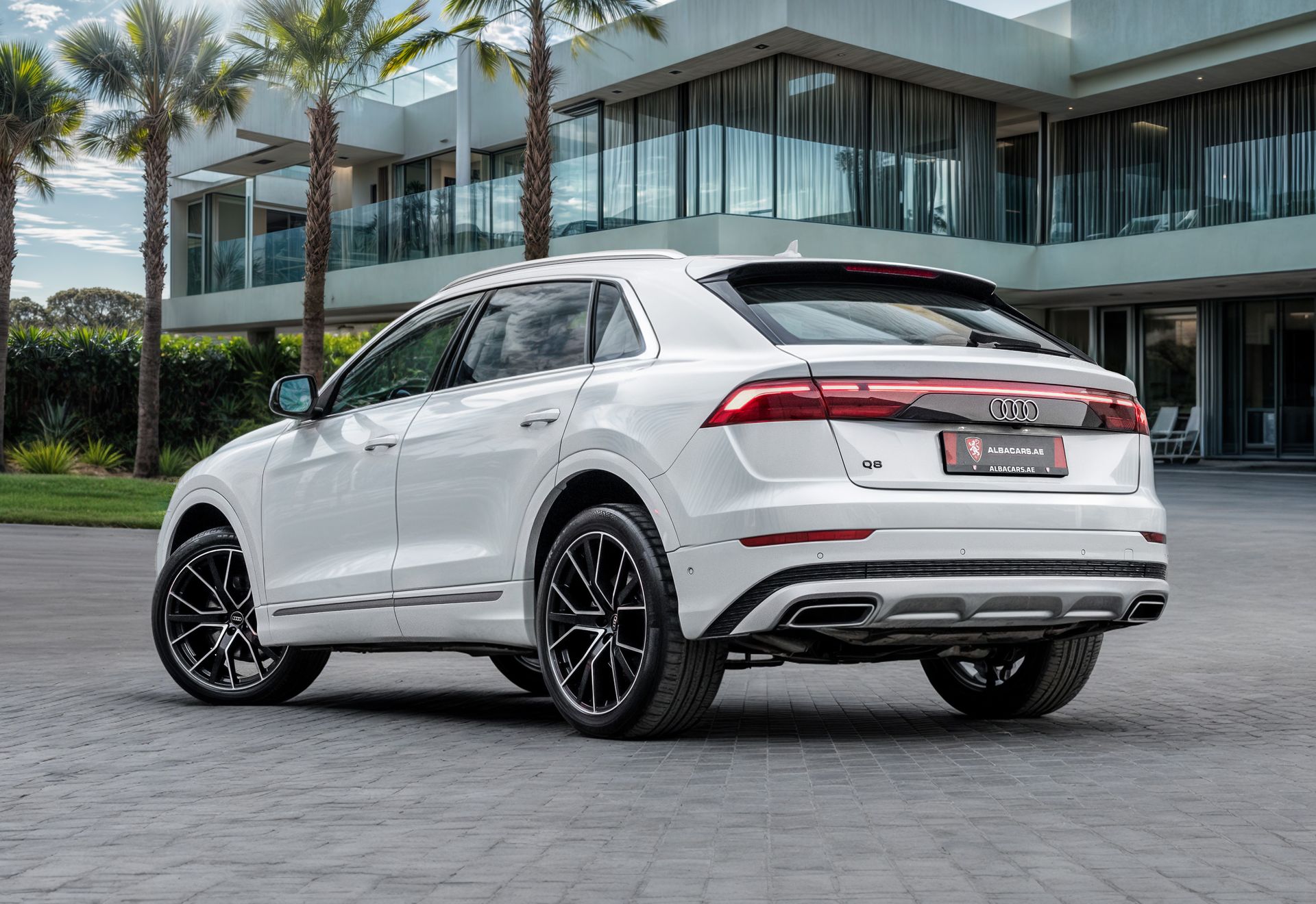 2024 Audi Q8 photo 3