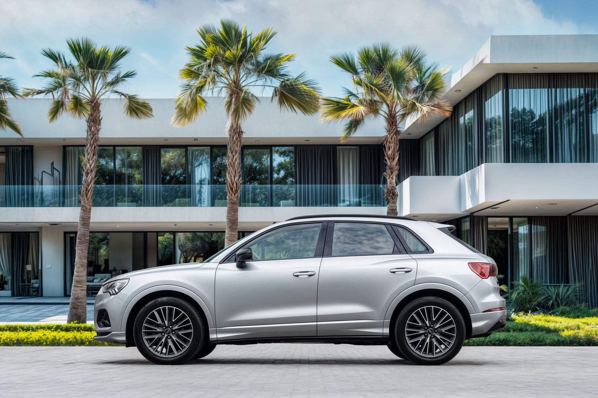 2023 Audi Q3 photo 2