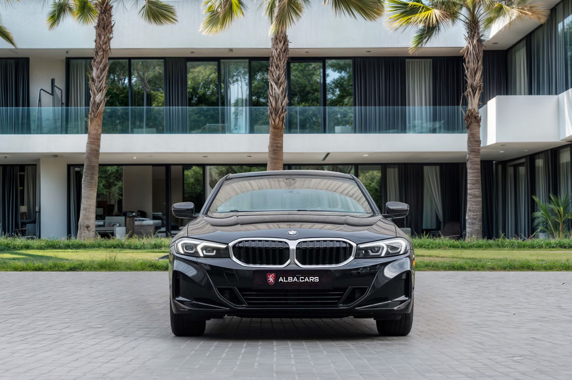 2025 BMW 3 Series photo 4