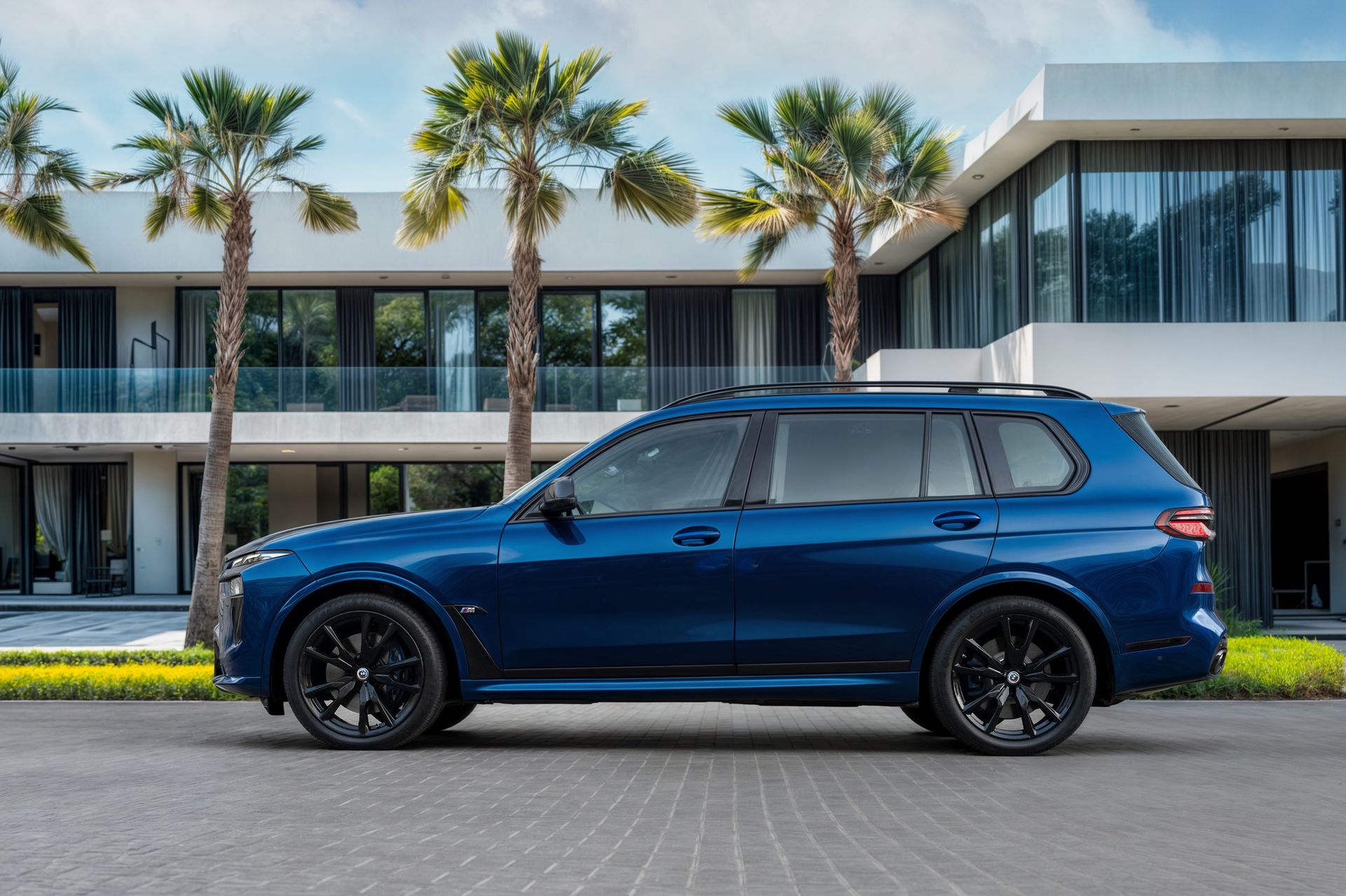 2023 BMW X7 photo 2
