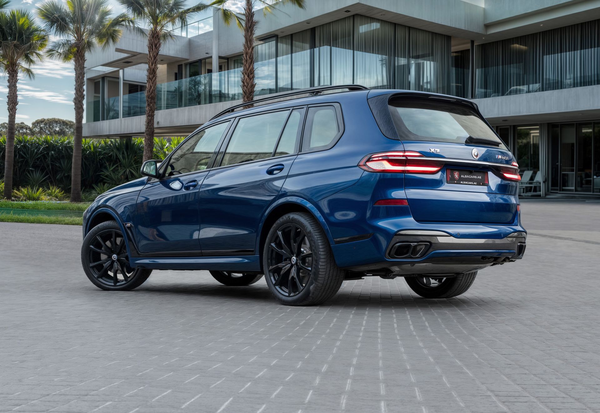 2023 BMW X7 photo 3