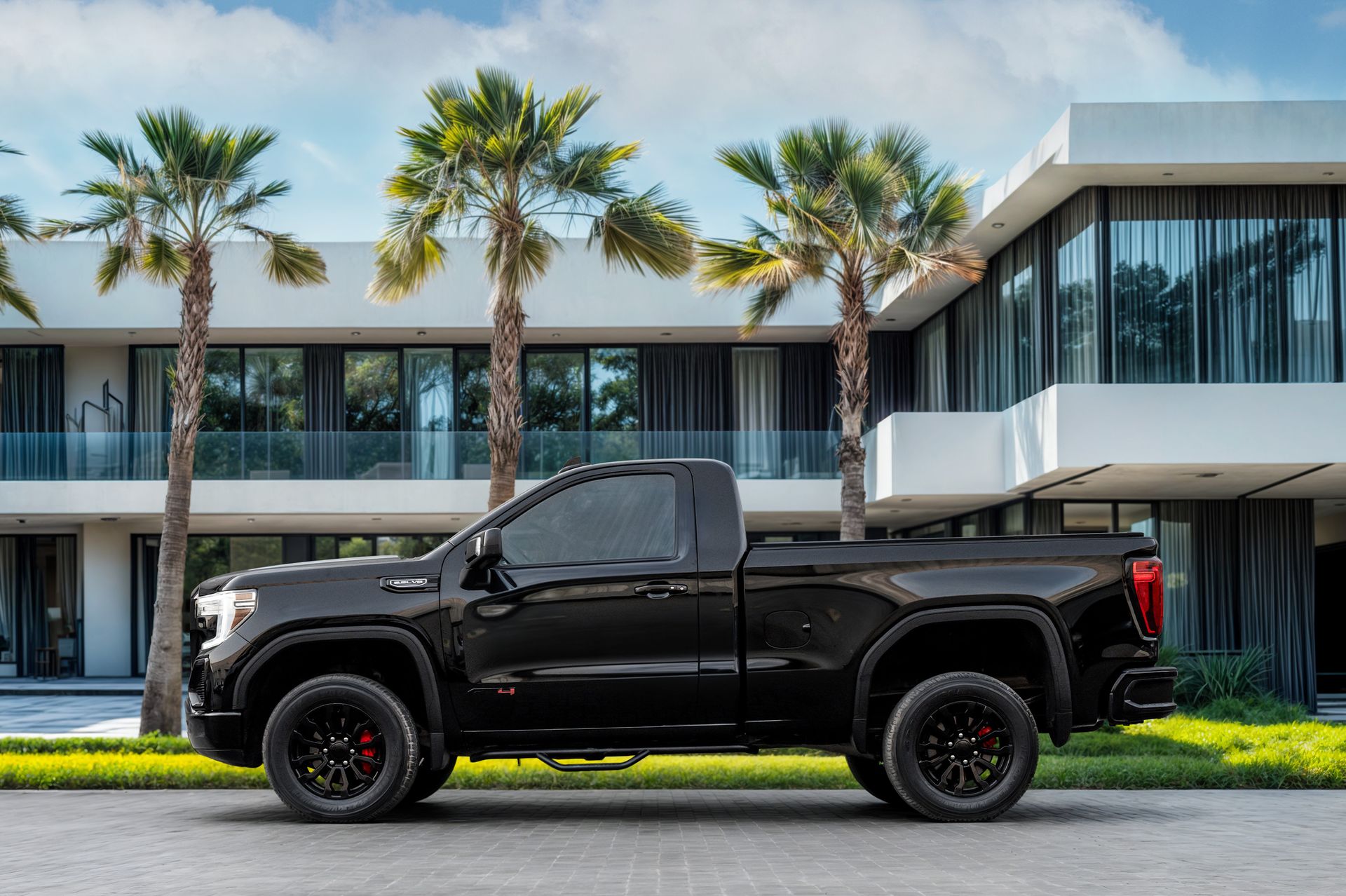 2021 GMC Sierra photo 2