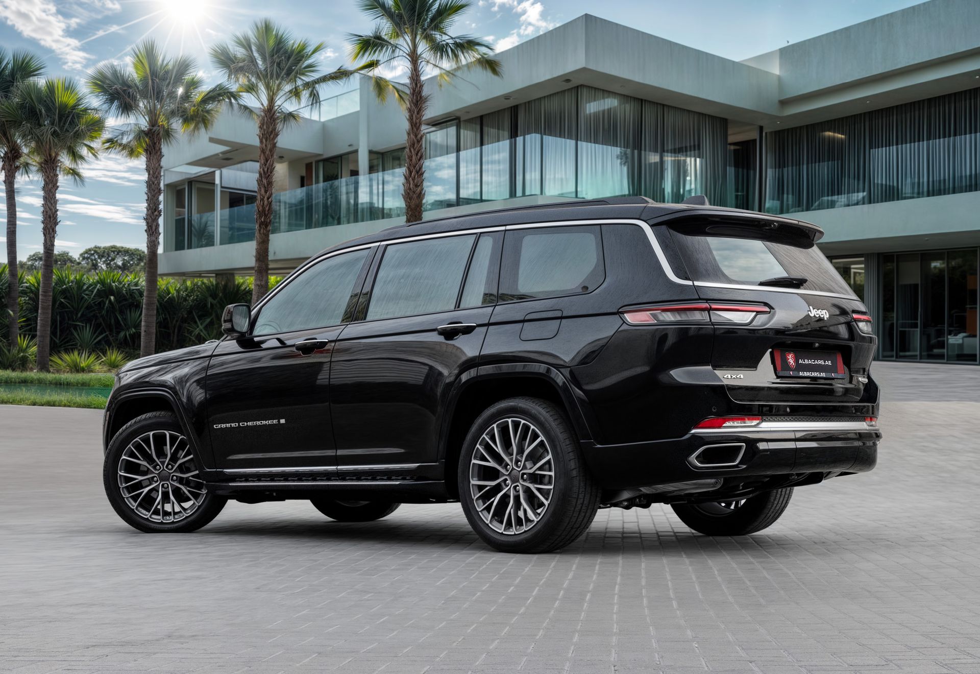 2024 Jeep Grand Cherokee photo 3