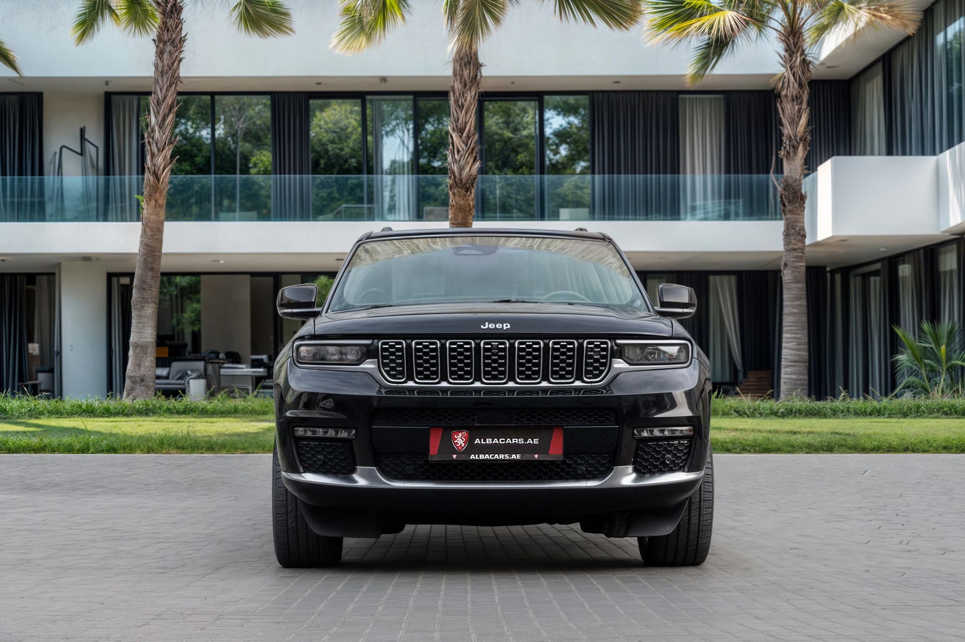 2024 Jeep Grand Cherokee photo 4