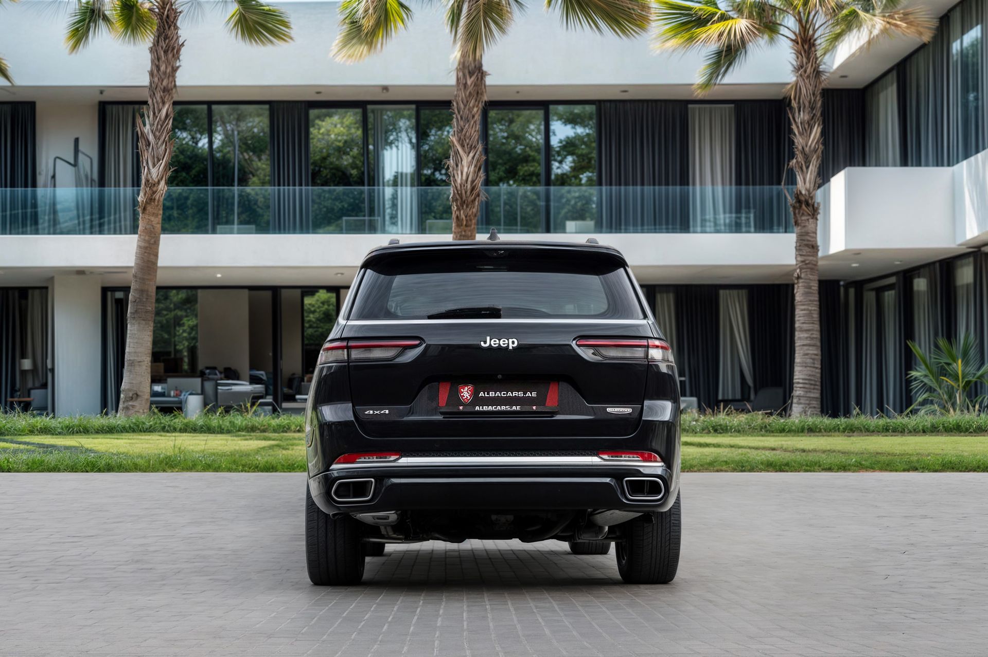 2024 Jeep Grand Cherokee photo 5