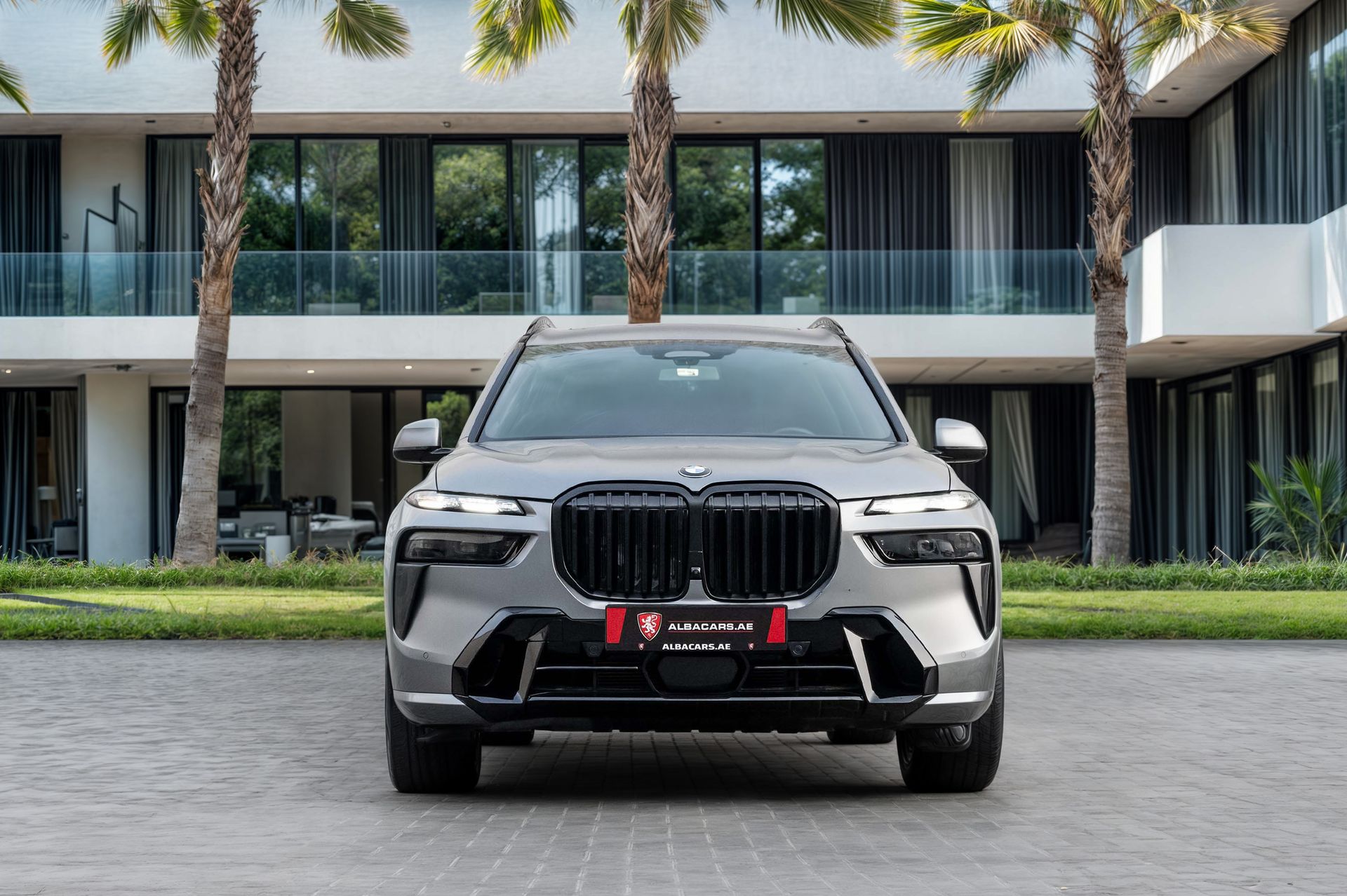 2025 BMW X7 photo 4