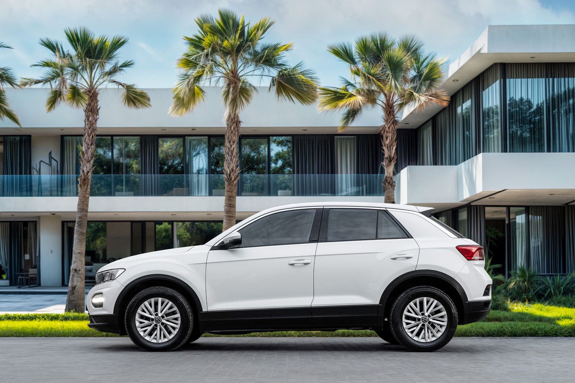 2021 Volkswagen T-Roc photo 2