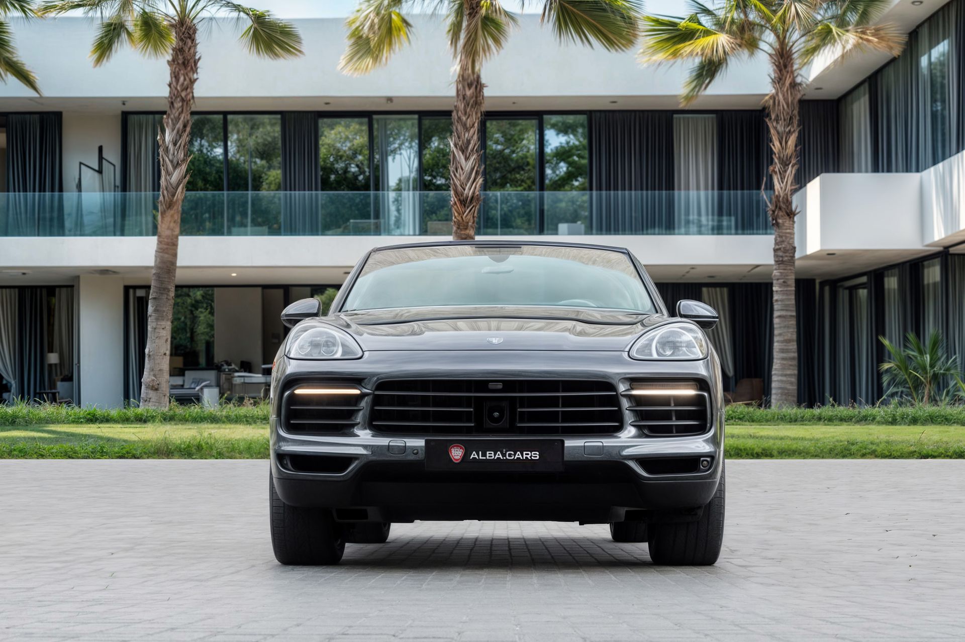 2023 Porsche Cayenne photo 4