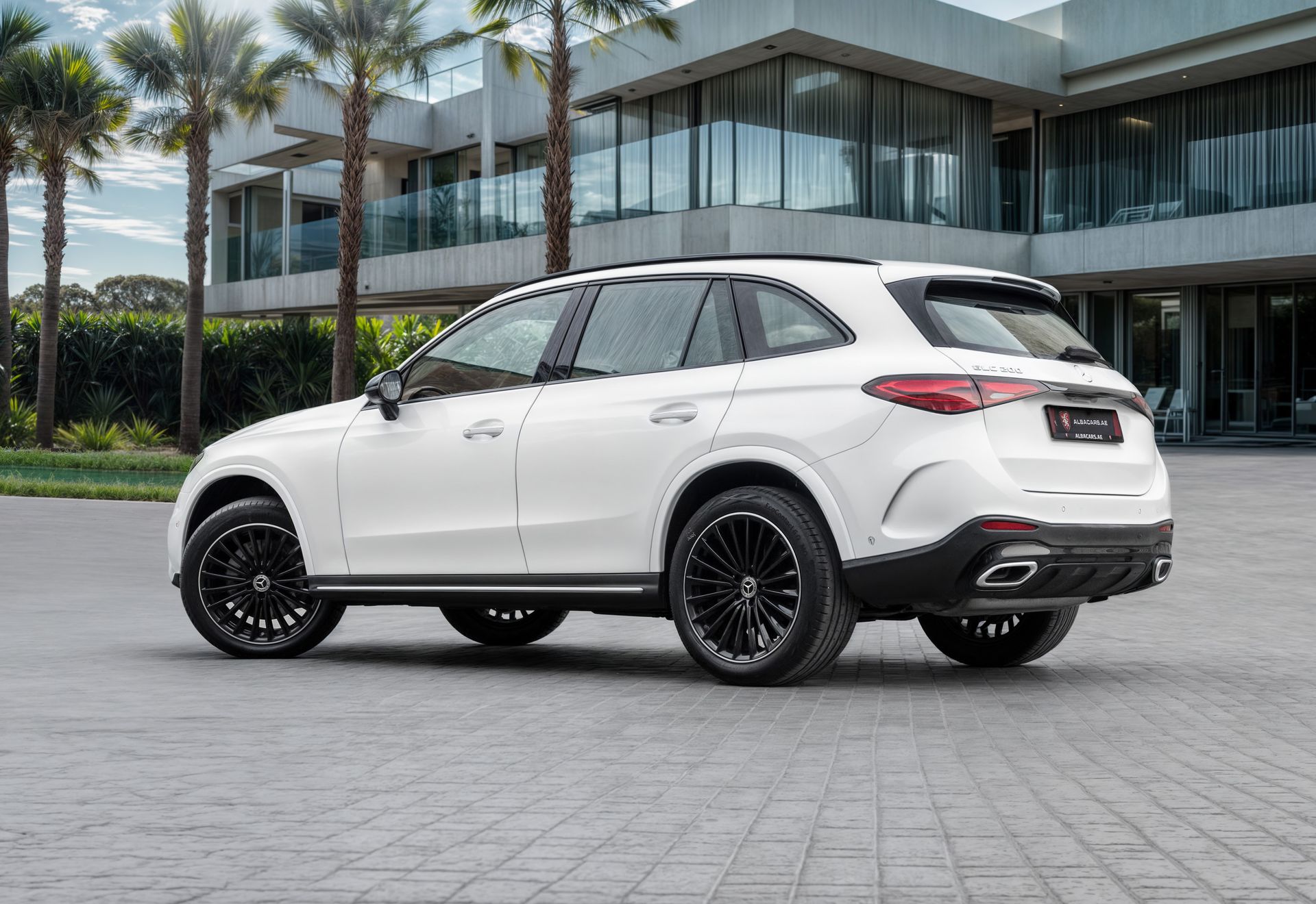 2024 Mercedes-Benz GLC photo 3