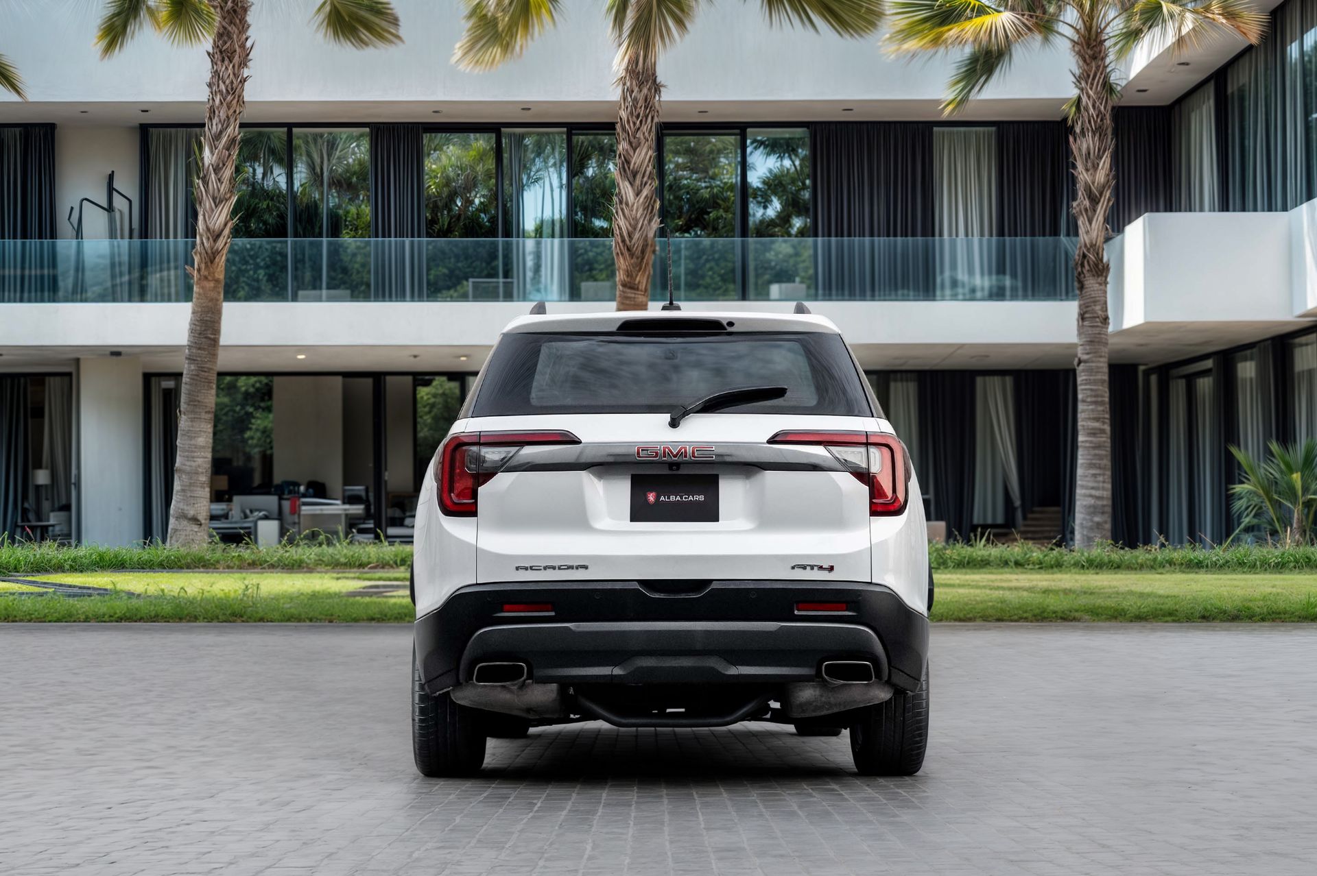 2023 GMC Acadia photo 5