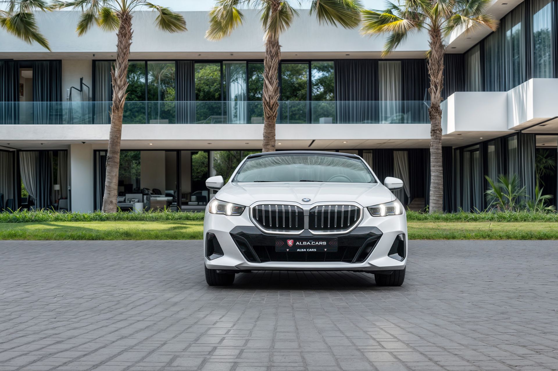 2024 BMW 5 Series photo 4