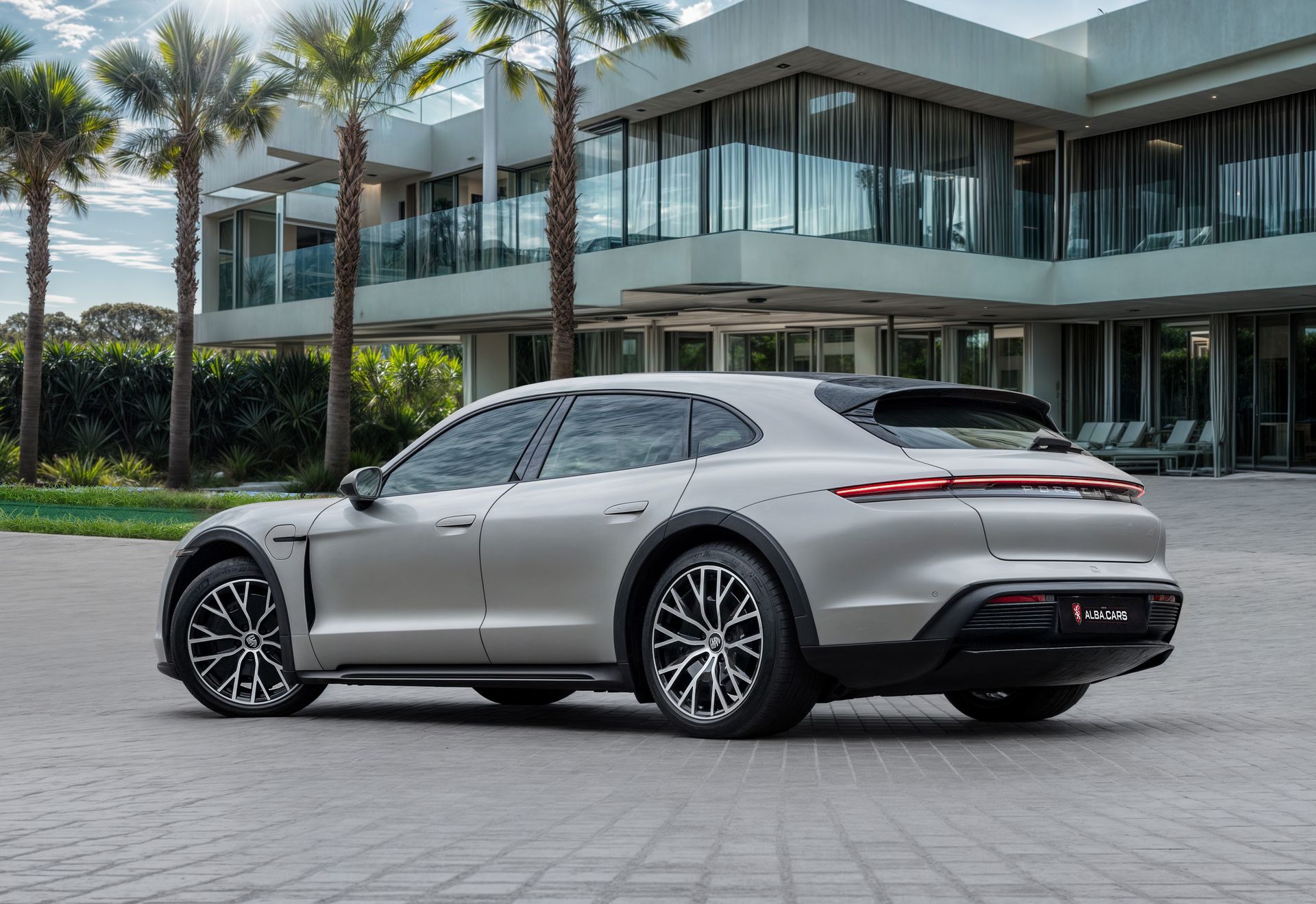 2021 Porsche Taycan photo 3