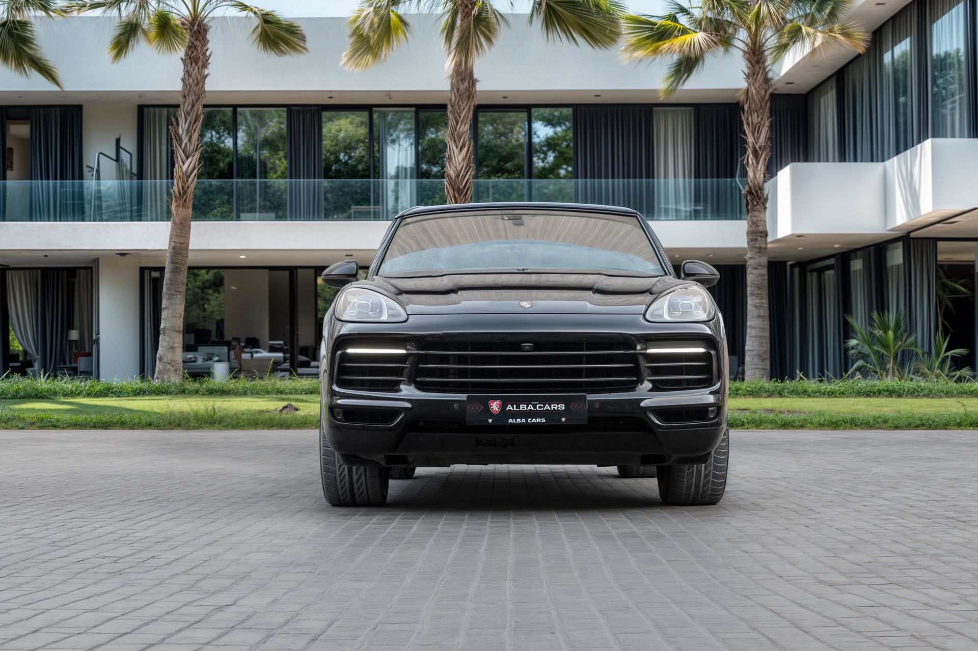 2023 Porsche Cayenne photo 4