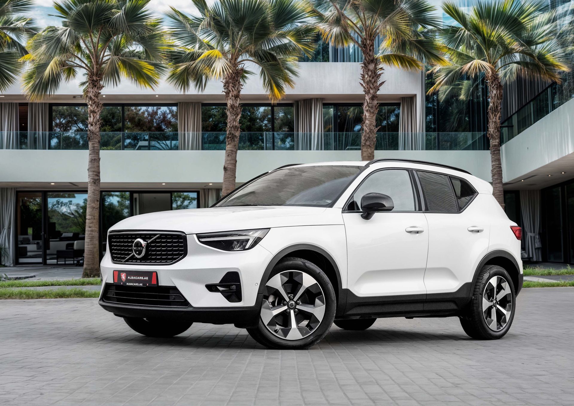 2023 Volvo XC40