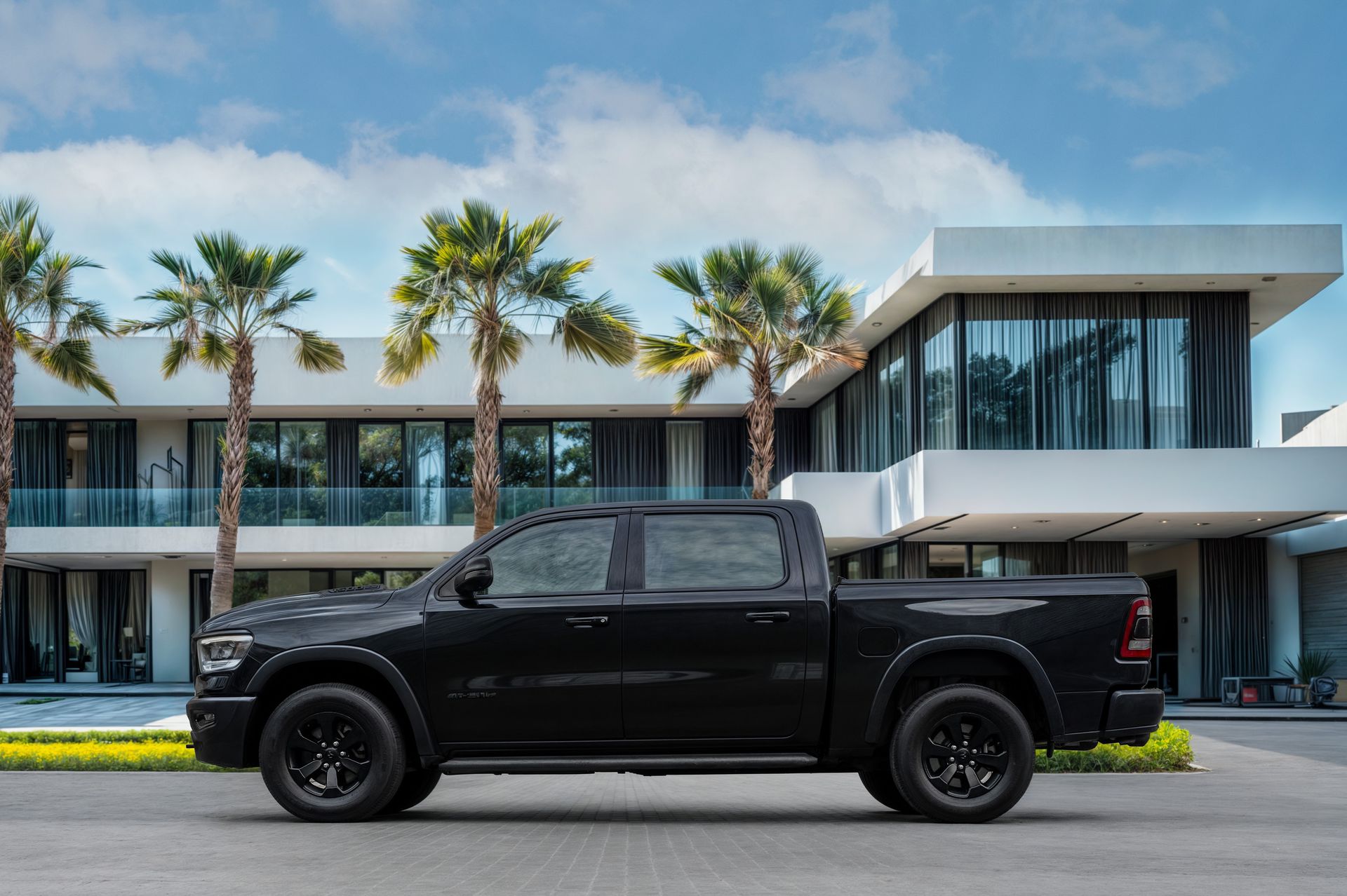 2023 Ram 1500 photo 2