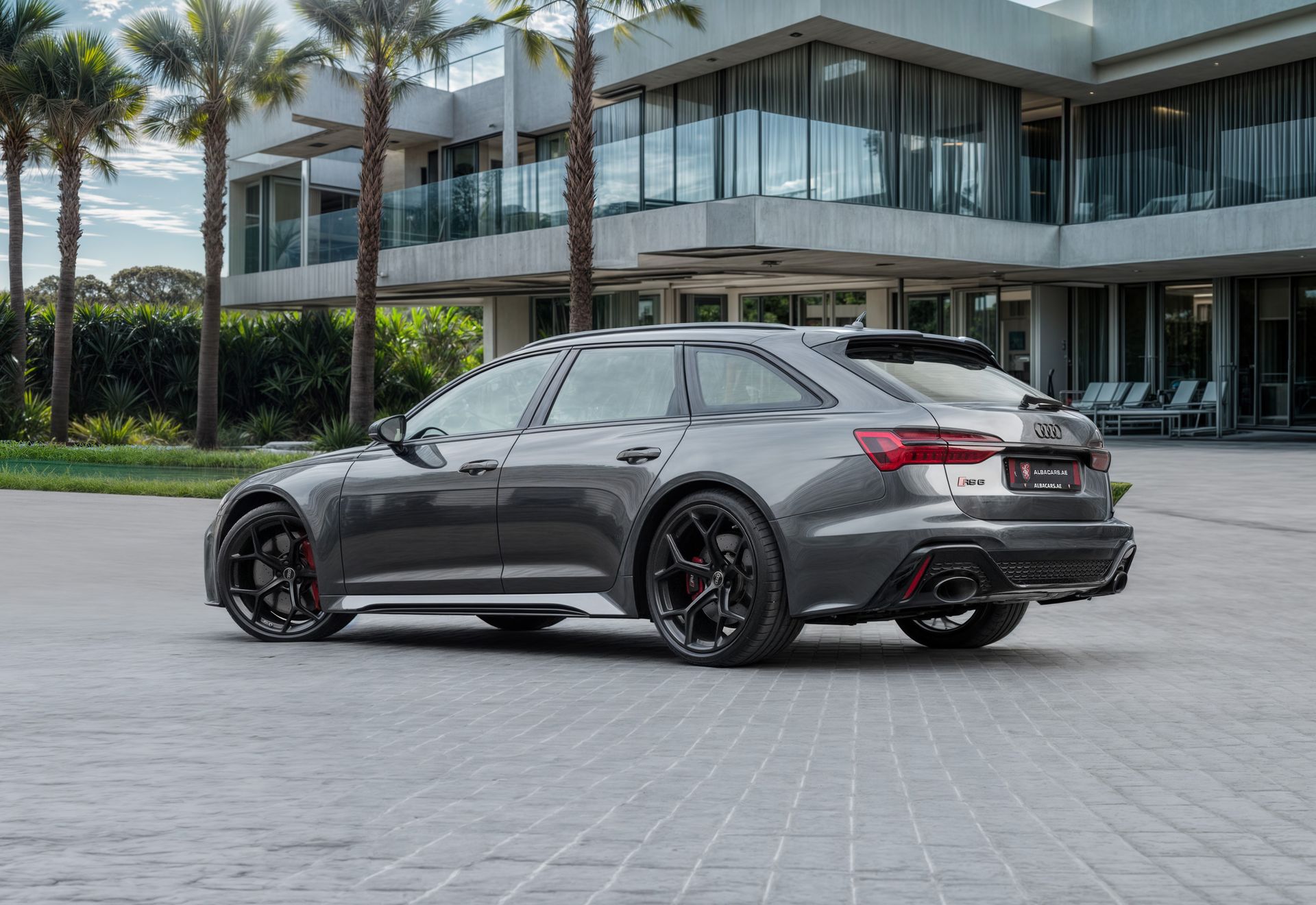 2025 Audi RS6 photo 3